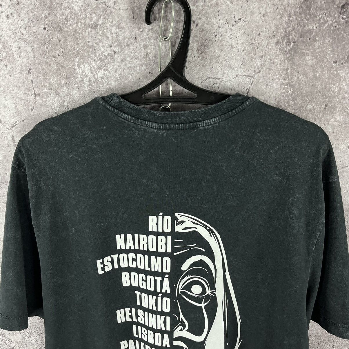 Other La Casa de Papel (Money Heist) T-Shirt Netflix Size L Size US L / EU 52-54 / 3 - 7 Thumbnail