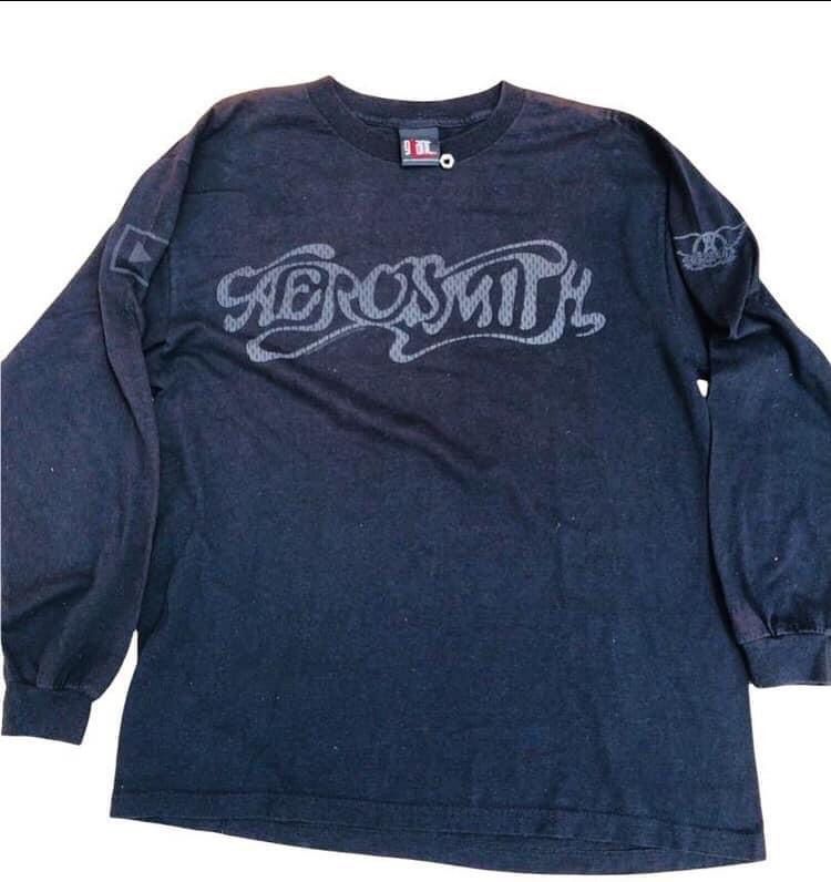 image of Band Tees x Rock T Shirt Est Offer Vintage Aerosmith Giant Tag Long Sleeves in Black (Size Large)