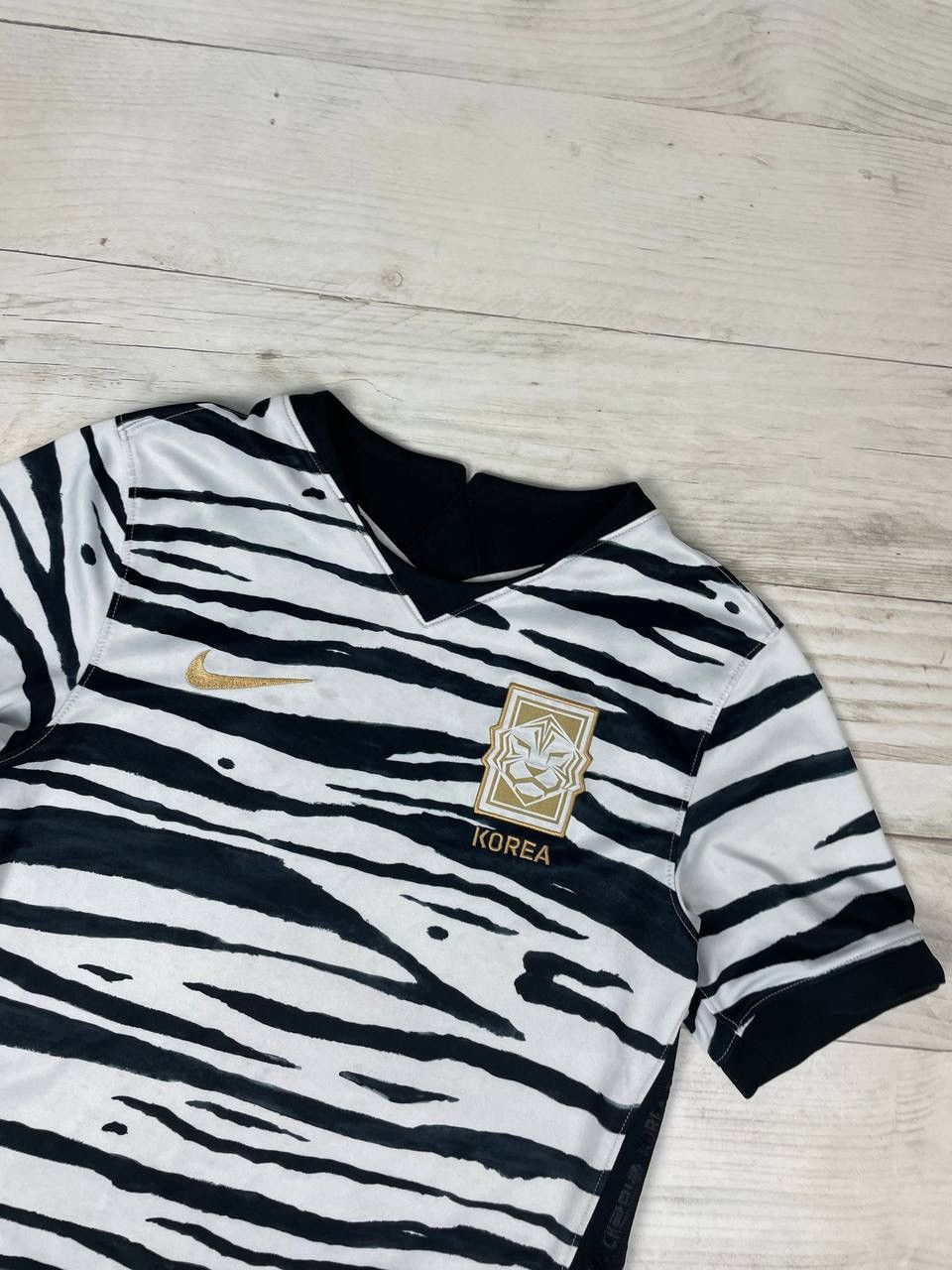 Nike Nike South Korea 2020 2021 Zebra Away Shirt Soccer Jersey Size US S / EU 44-46 / 1 - 2 Thumbnail