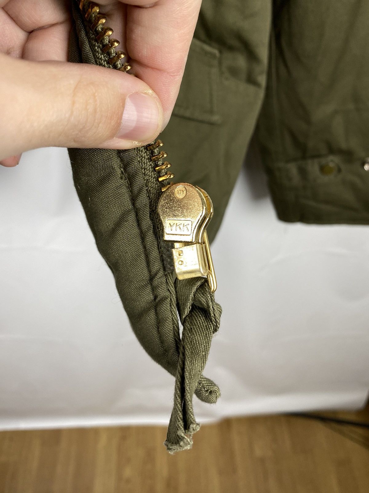 Vintage USAF US Air Force CWU 7p Flight Jacket Vintage size L Size US L / EU 52-54 / 3 - 11 Thumbnail