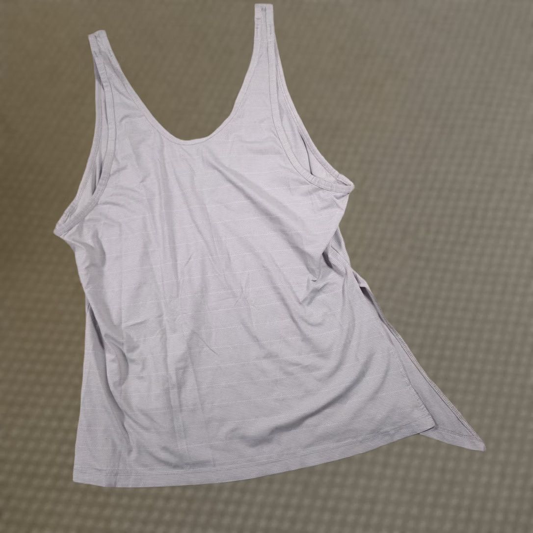 Athleta Athleta Tank Top Womens Large Gray Adjustable Strap Lightweight Performance Sportswear Tank Yoga Gym Running | Womens | L | Gray Size L / US 10 / IT 46 - 1 Thumbnail