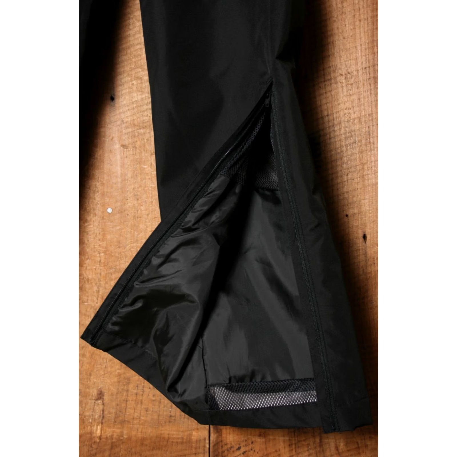 Helly Hansen VINTAGE HELLY HANSEN Seven J Pant Black Waterproof Windproof Rain Pants Men S Size Small Size US 29 - 6 Thumbnail