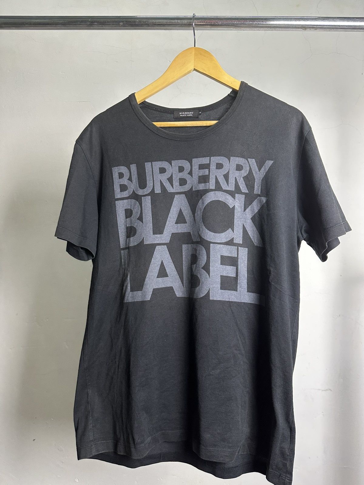 Burberry Burberry Black Label Spellout Tshirt Size US M / EU 48-50 / 2 - 1 Thumbnail
