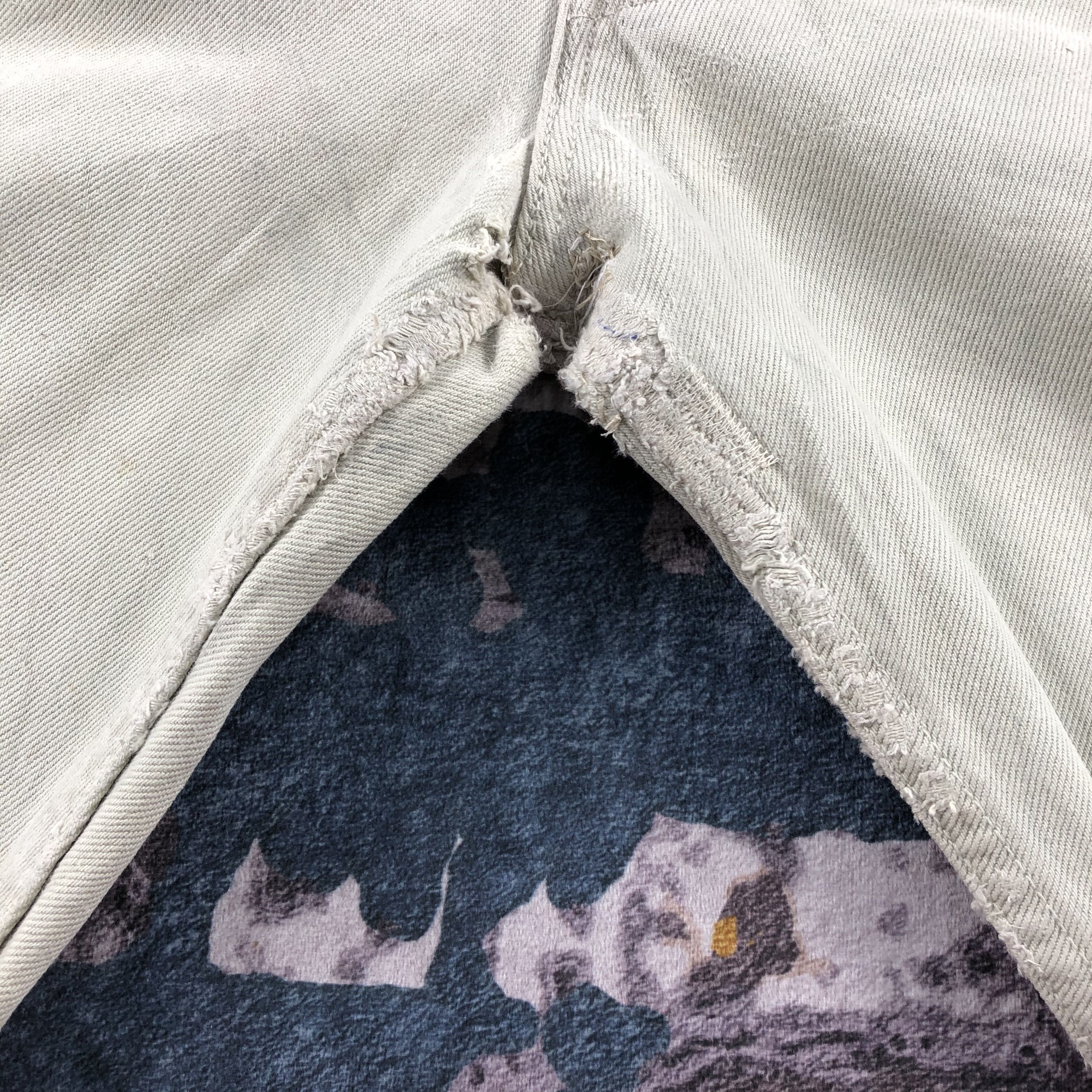 Levi's × Vintage 90s Vintage Light Wash Levis 501 Jeans-JM2446 Size US 32 / EU 48 - 12 Thumbnail