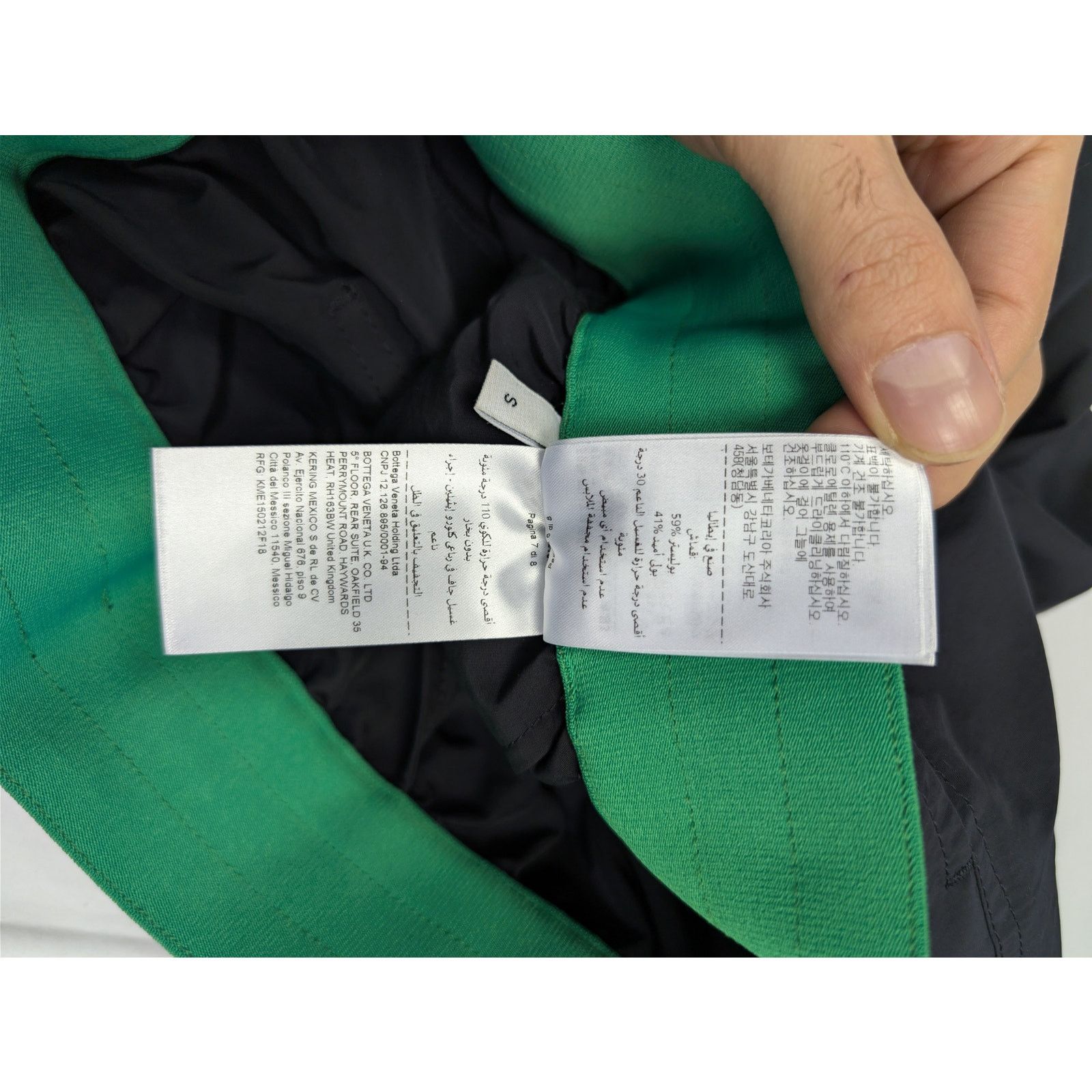 Bottega Veneta o1rshd1 Lightweight Technical Nylon Shorts in Black Size US 30 / EU 46 - 18 Thumbnail