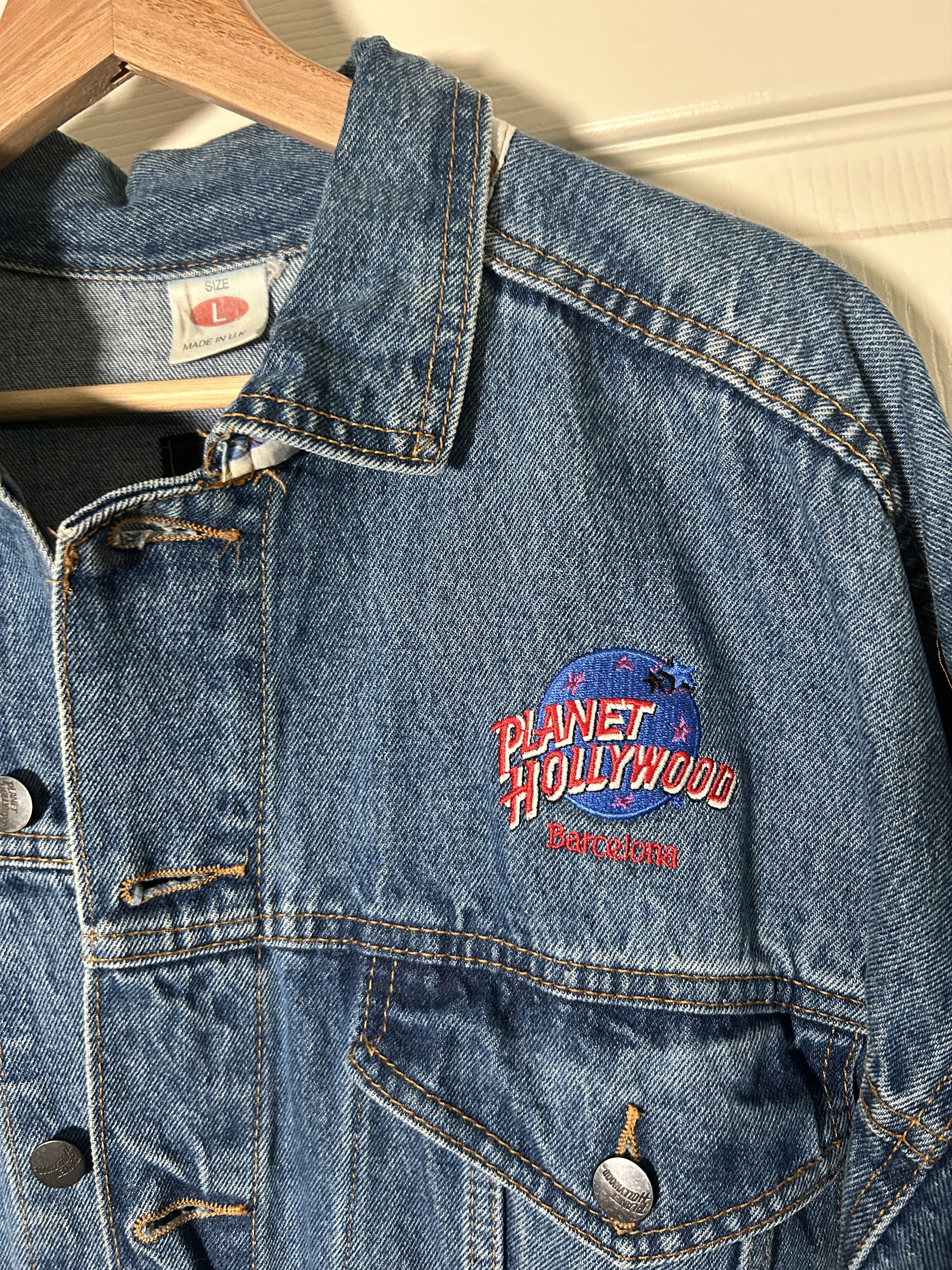 Planet Hollywood Vintage 90S Planet Hollywood Barcelona Denim Jean Jacket L Size US L / EU 52-54 / 3 - 4 Thumbnail