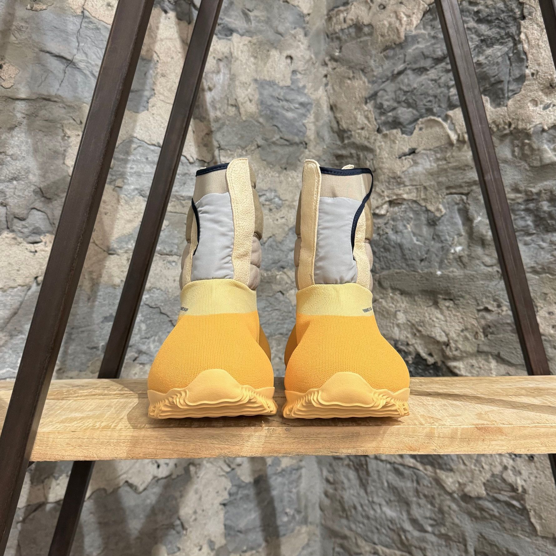 Adidas × Kanye West Adidas Yeezy Knit RNR Sulfur Boots Size US 7 / EU 40 - 3 Thumbnail