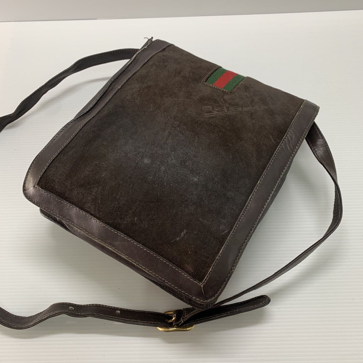 Gucci Gucci Parfums Suede Leather Slingbag Size ONE SIZE - 6 Thumbnail