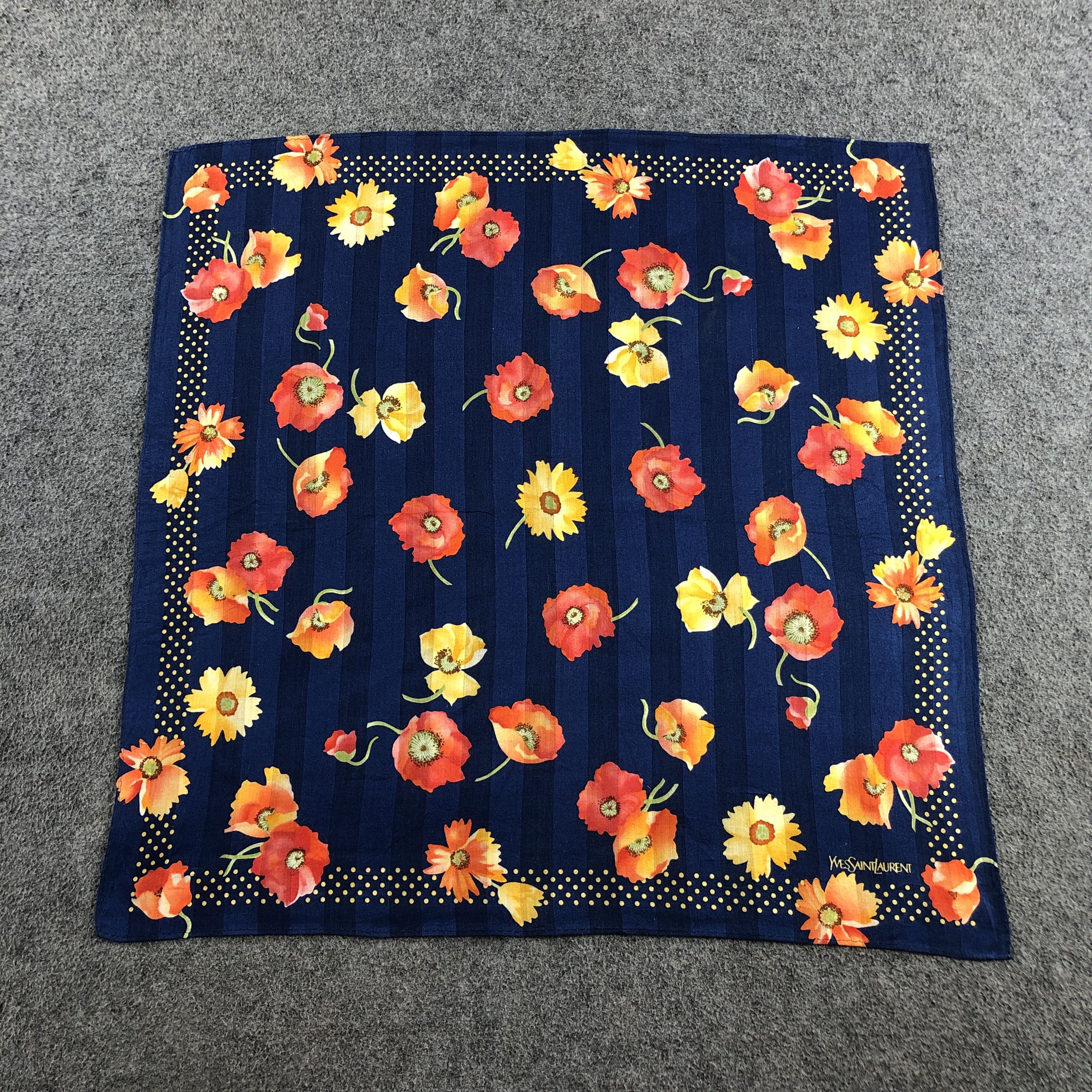 Yves Saint Laurent Yves Saint Laurent Handkerchief Neckerchief Bandana H2789 Size ONE SIZE - 2 Thumbnail