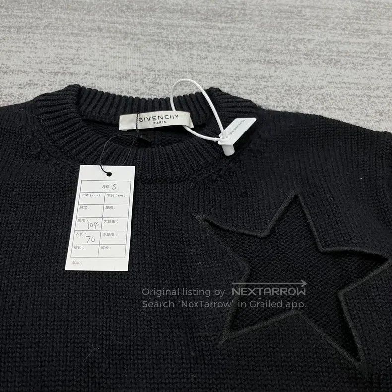 Givenchy Givenchy Openwork Five-Star Wool Mohair Sweater Size US S / EU 44-46 / 1 - 3 Thumbnail