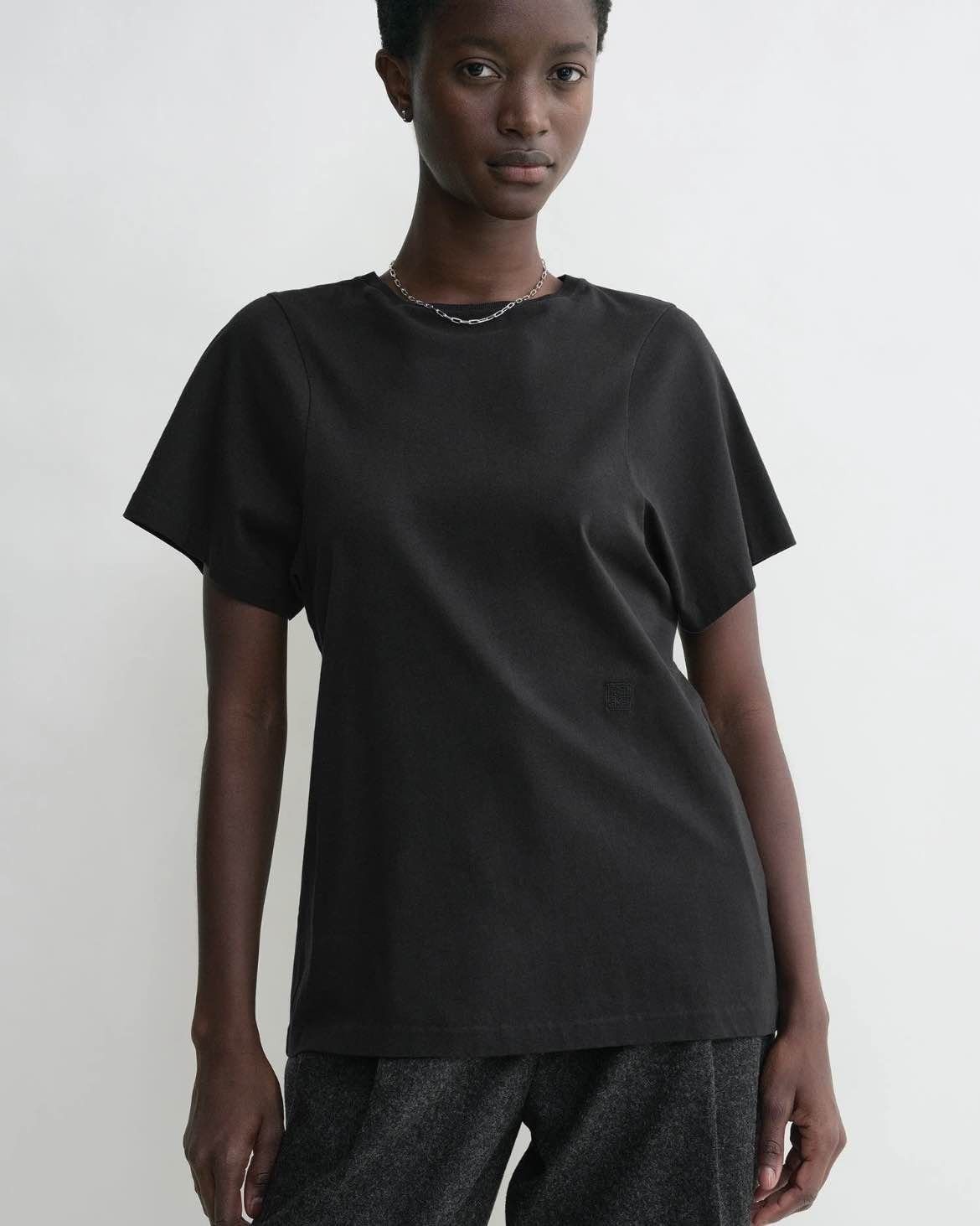 Toteme Toteme Curved seam tee Short Sleeve T-shirt Size XS / US 0-2 / IT 36-38 - 1 Thumbnail