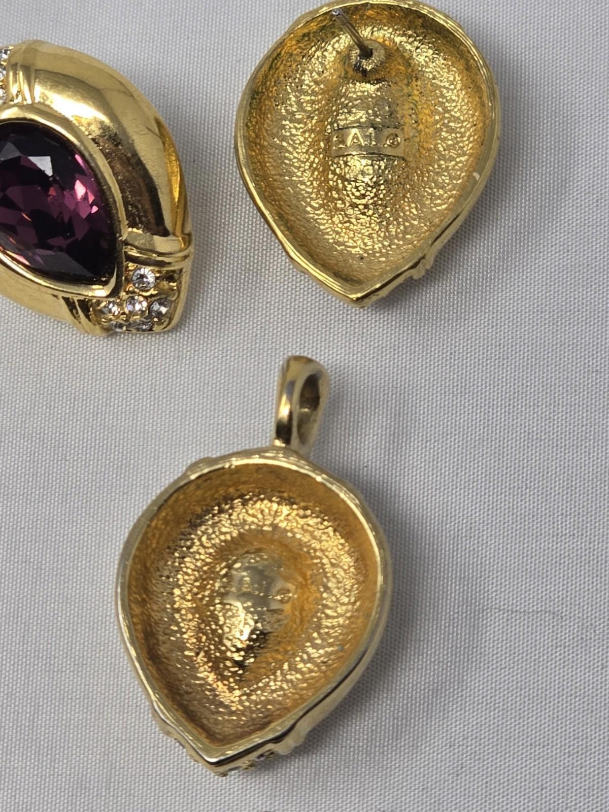 Swarovski Vintage S.A.L. Earrings and Pendant Set–Gold Tone Swarovski Size ONE SIZE - 4 Thumbnail