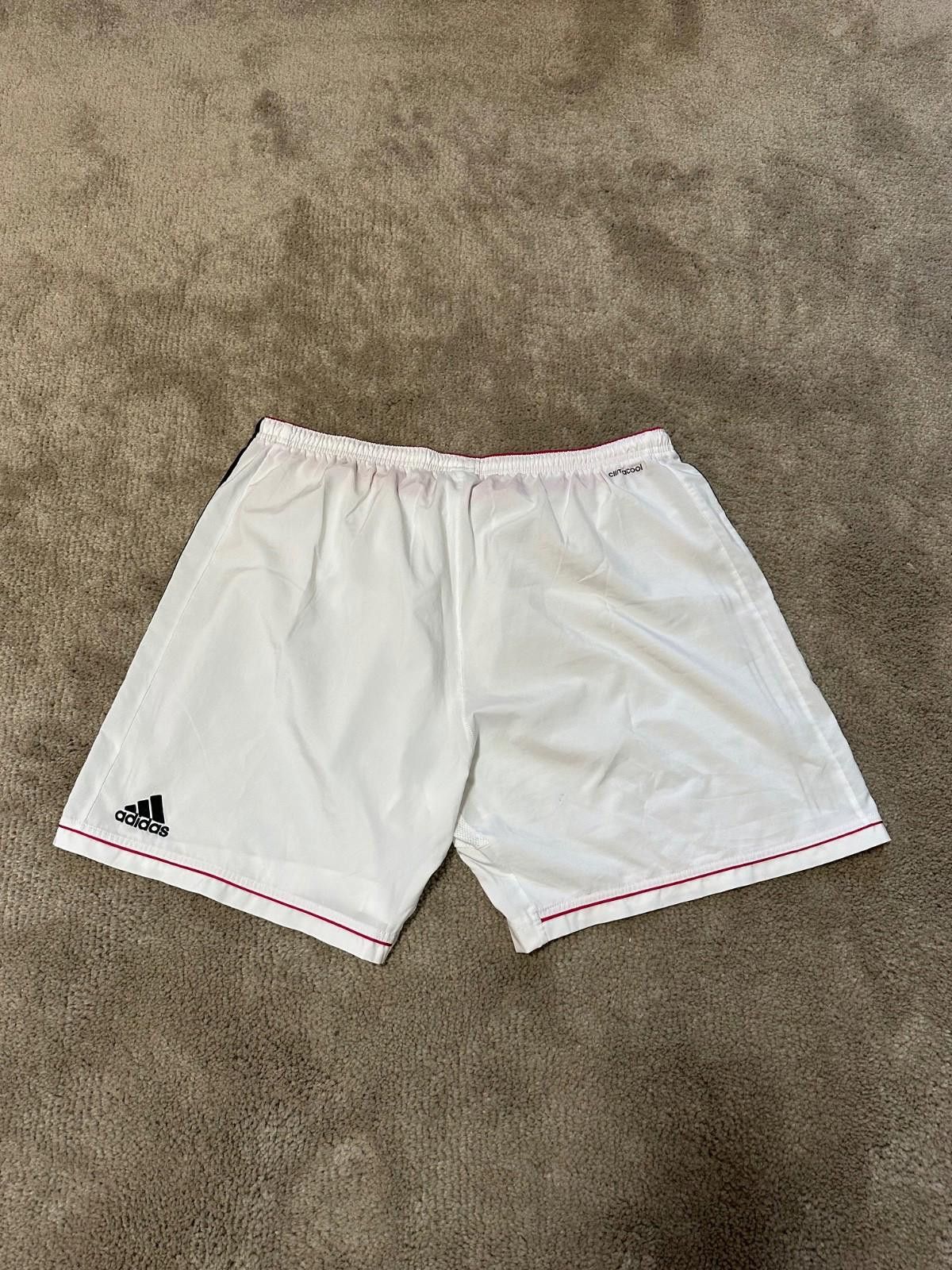 Adidas MENS ADIDAS FC REAL MADRID 2014/2015 SHORTS FOOTBALL SOCCER Size US 32 / EU 48 - 5 Thumbnail