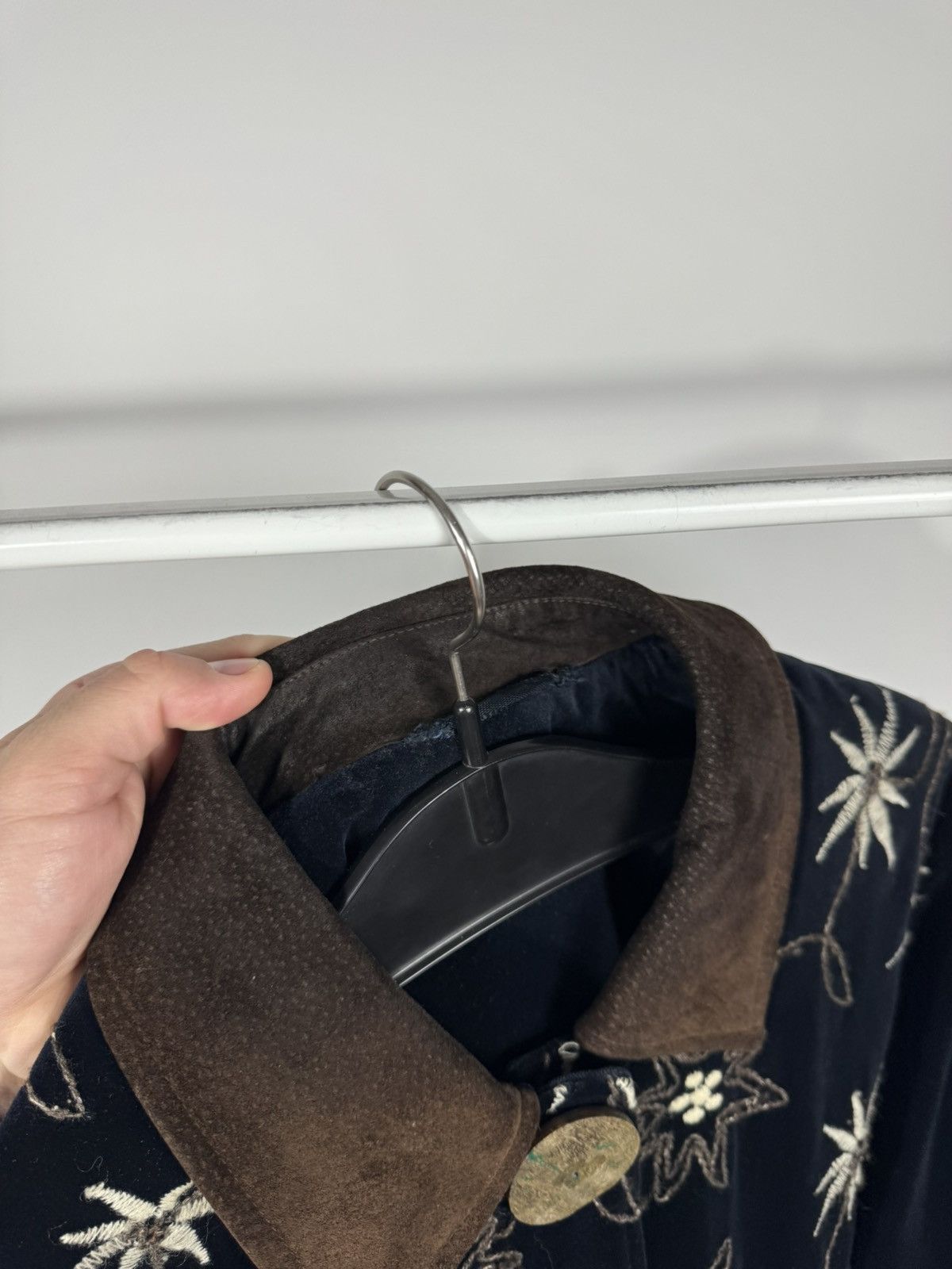Sportalm Kitzbuhel Sportalm Vintage Embroidered Velvet Jacket Leather Collar 38 Size XL / US 12-14 / IT 48-50 - 7 Thumbnail