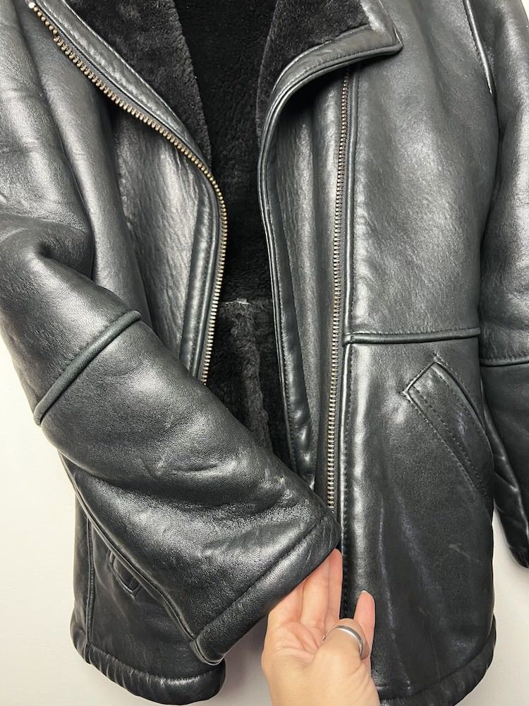 Vintage Vintage Blk Leather Jacket w Blk Shearling Lining - Coat Size US S / EU 44-46 / 1 - 5 Thumbnail