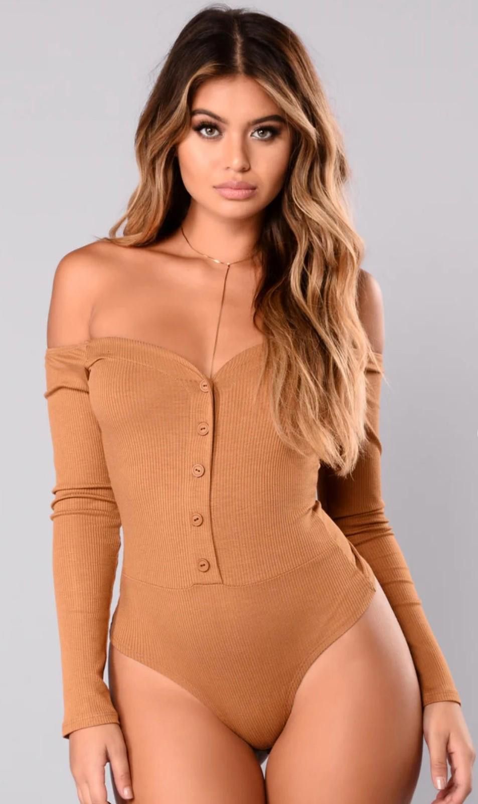 Fashion Victim FASHION NOVA Off-Shoulder Bodysuit in Mustard (SMALL) Size S / US 4 / IT 40 - 2 Thumbnail