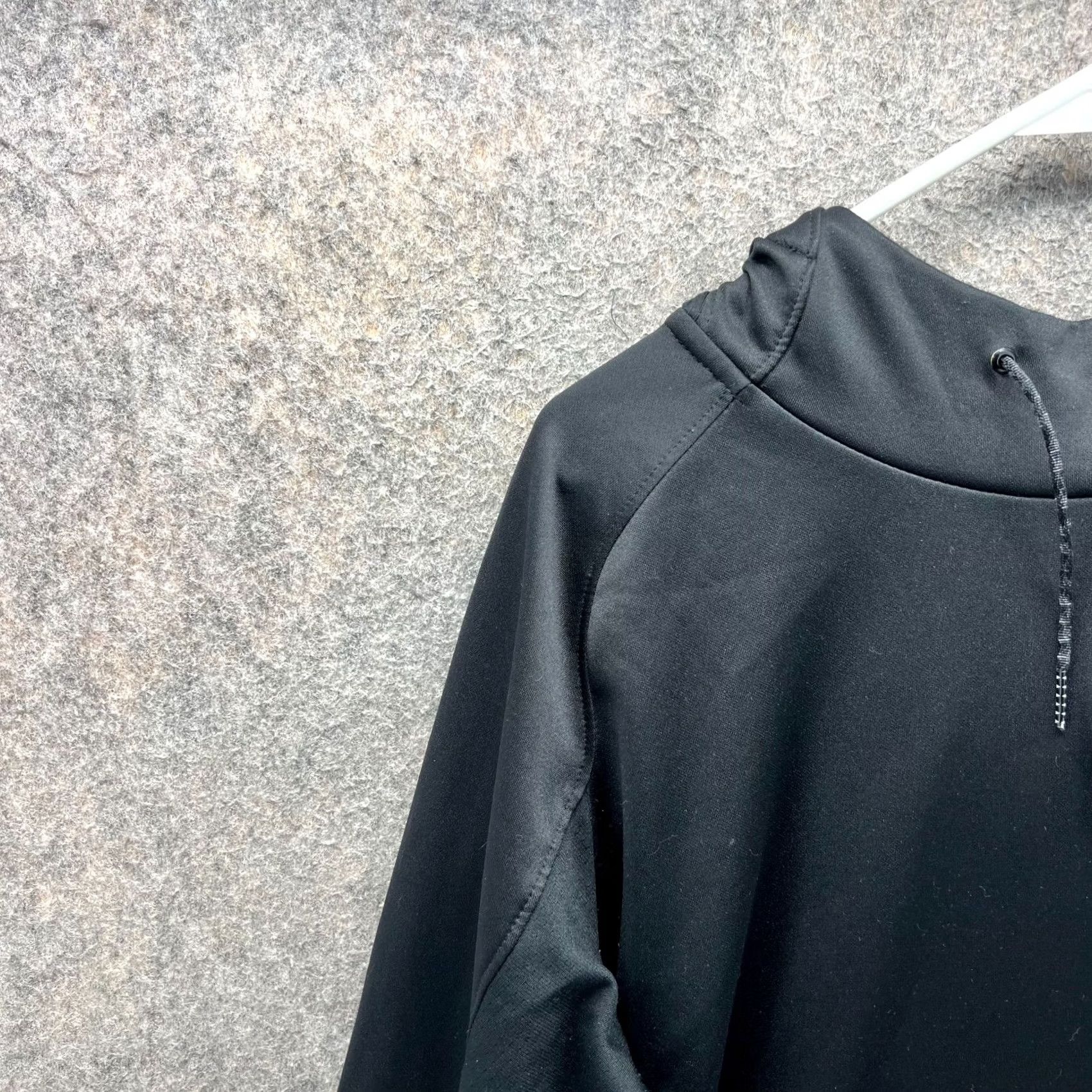 Nike VINTAGE Nike Hoodie Mens Large Black Pullover Athletic Wear Lebron James Therma Fit Size US L / EU 52-54 / 3 - 6 Thumbnail