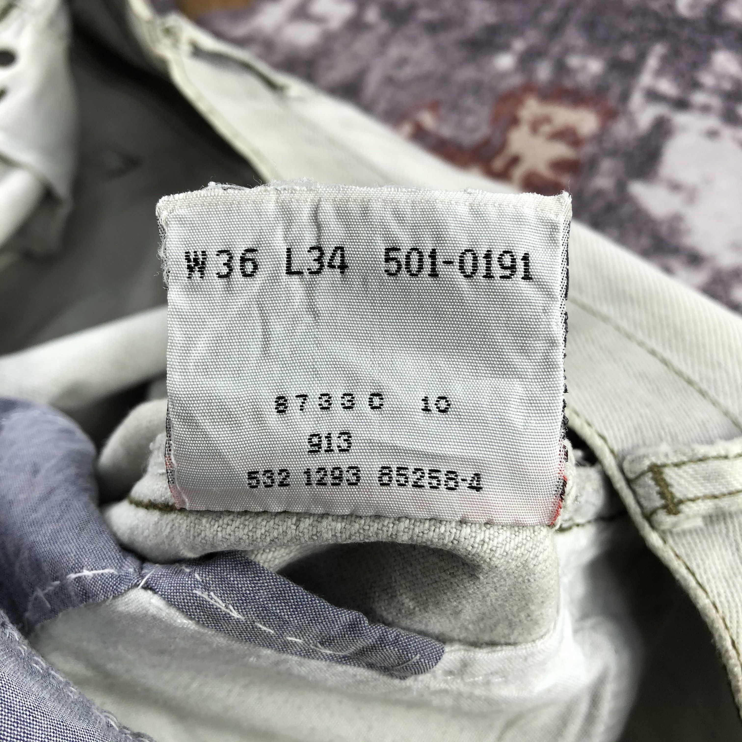 Levi's Vintage 90s Light Wash Levis 501 Jeans-JM2685 Size US 35 - 16 Thumbnail