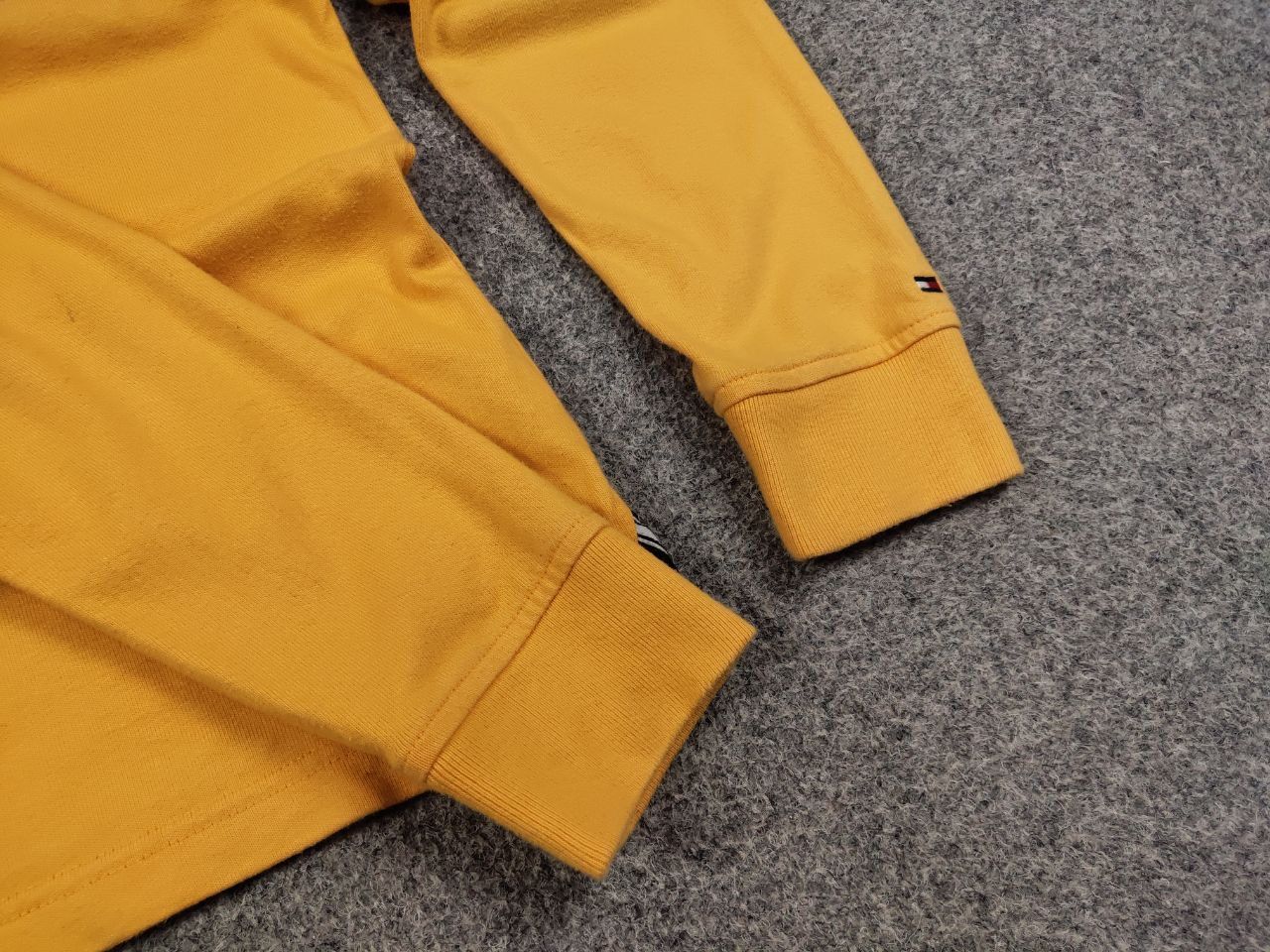 Tommy Hilfiger Vintage Tommy Hilfiger embroidered Yellow Rugby Long Sleeve Size US S / EU 44-46 / 1 - 15 Thumbnail