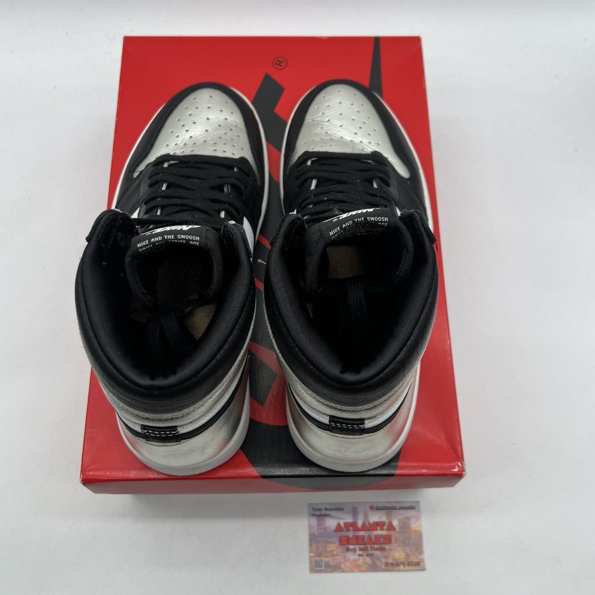 Nike Wmns air Jordan 1 high silver toe Size US 10 / EU 43 - 7 Thumbnail
