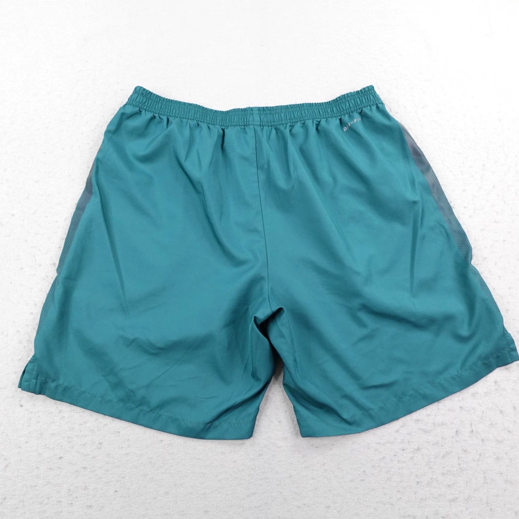 Nike Nike Shorts Mens 2XL Green Dri Fit Performance Athletic Workout Gym Basketball Shorts Size US 39 - 4 Thumbnail