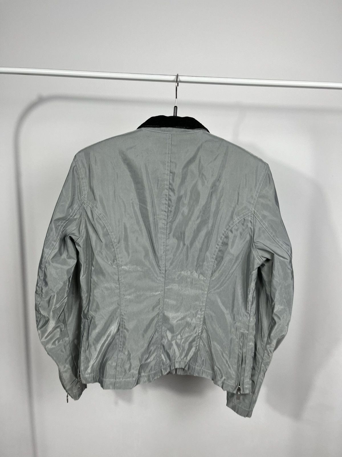 Belstaff Belstaff Nylon Jacket Grey Zip Up Plaid Lining Size 42 Women Size S / US 4 / IT 40 - 14 Thumbnail