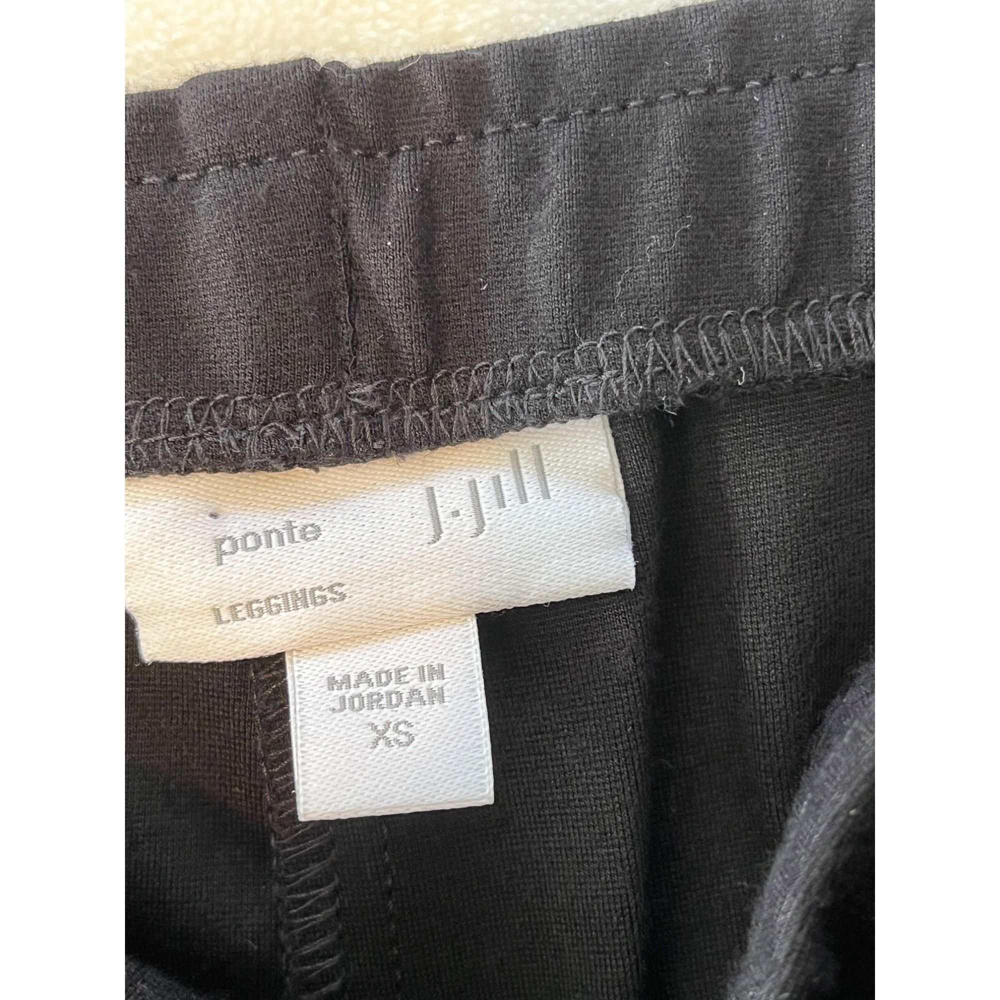 J. Jill J.Jill Womens Black Ponte Leggings XS Viscose/Nylon/Spandex Size 27" / US 4 / IT 40 - 2 Thumbnail