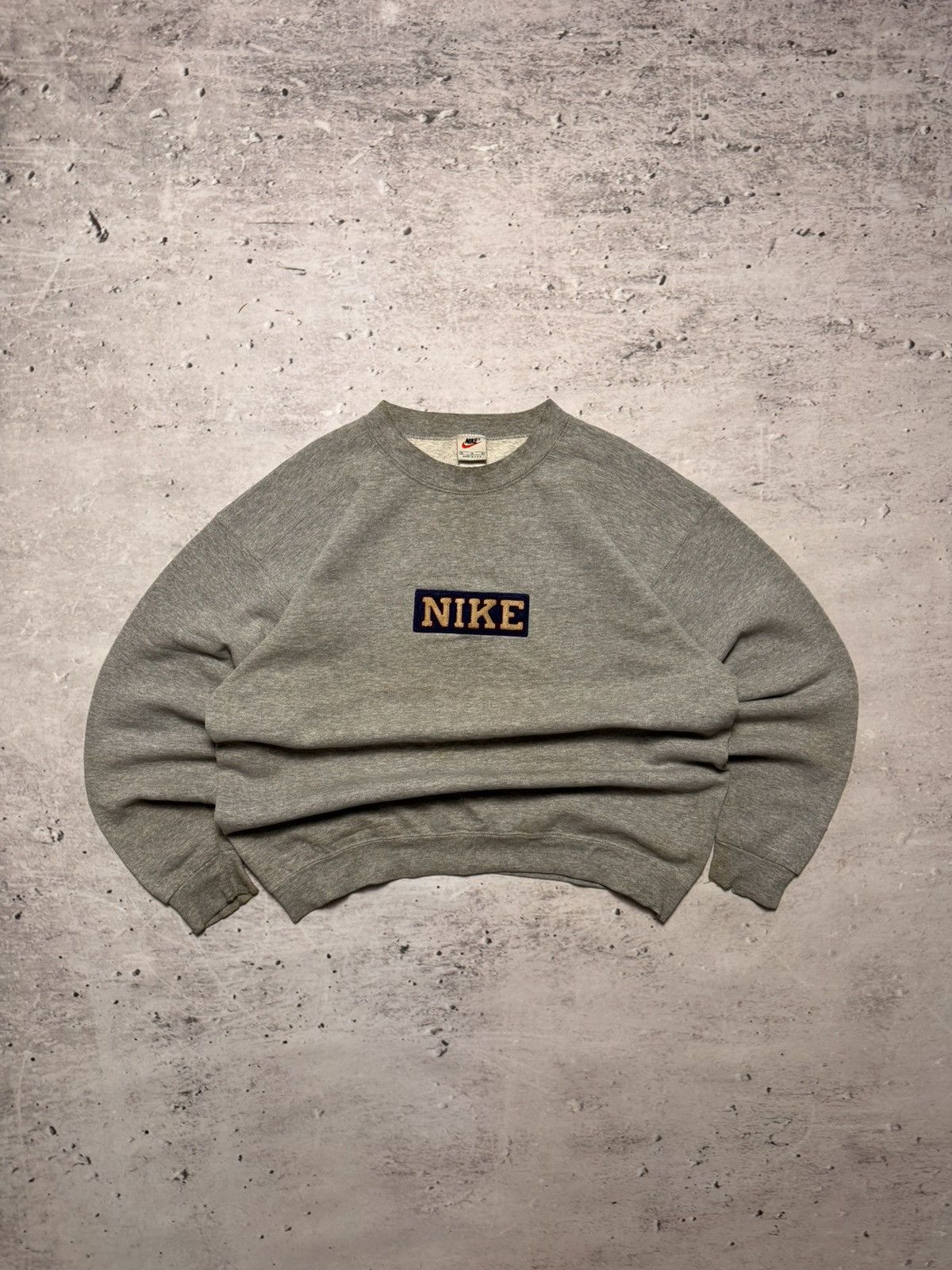 Nike × Vintage NIKE VINTAGE CENTER LOGO OVERSIZE BOXY SWEATSHIRT Size US M / EU 48-50 / 2 - 1 Thumbnail