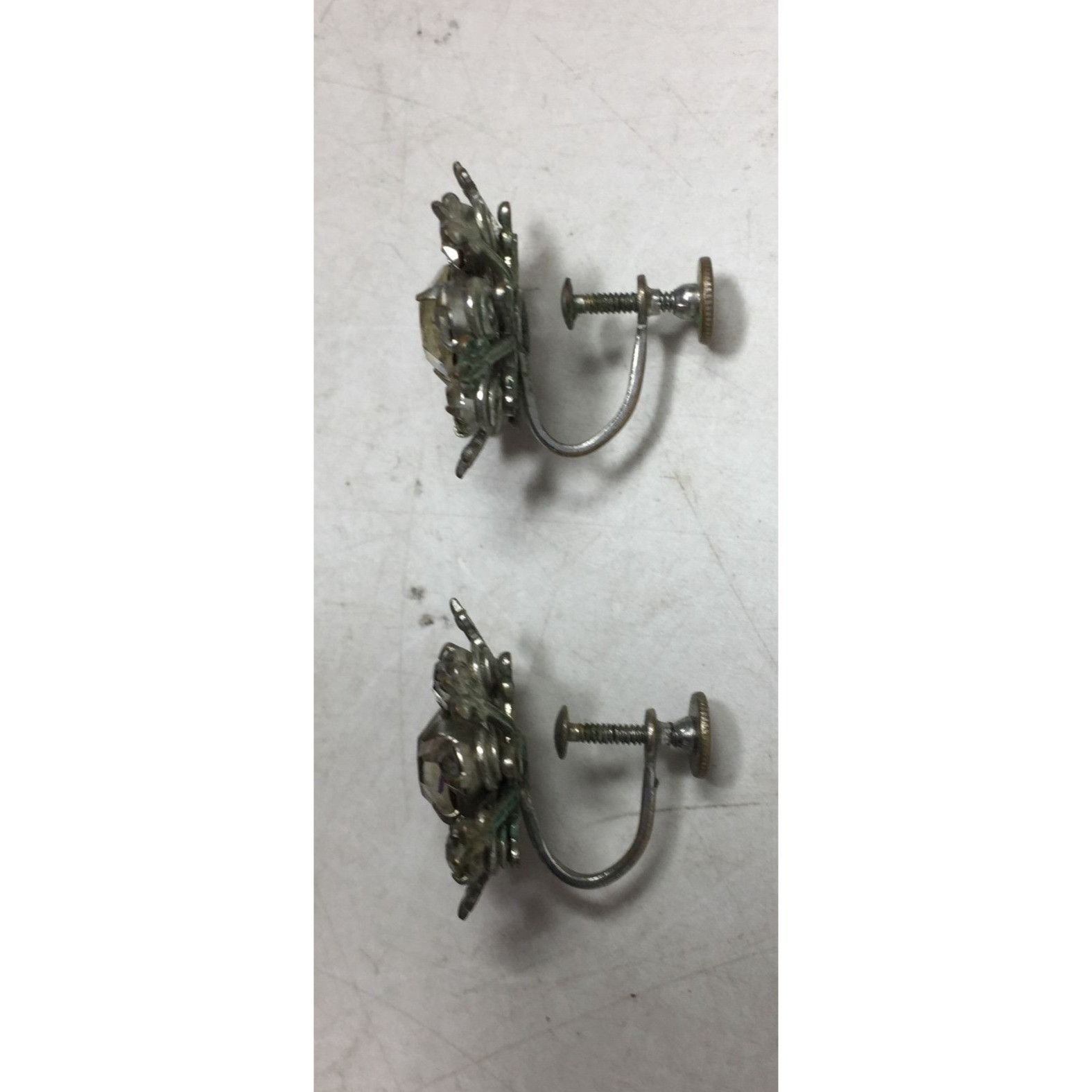 Other Women's Vintage Silver Tone Snowflake Shaped Screw back earr Size ONE SIZE - 3 Thumbnail