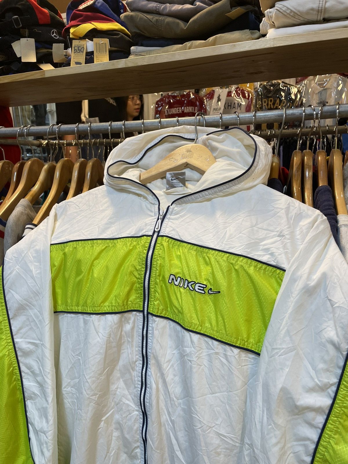 Nike Vintage Nike Spell Out Windbreaker Jacket Size US M / EU 48-50 / 2 - 2 Thumbnail