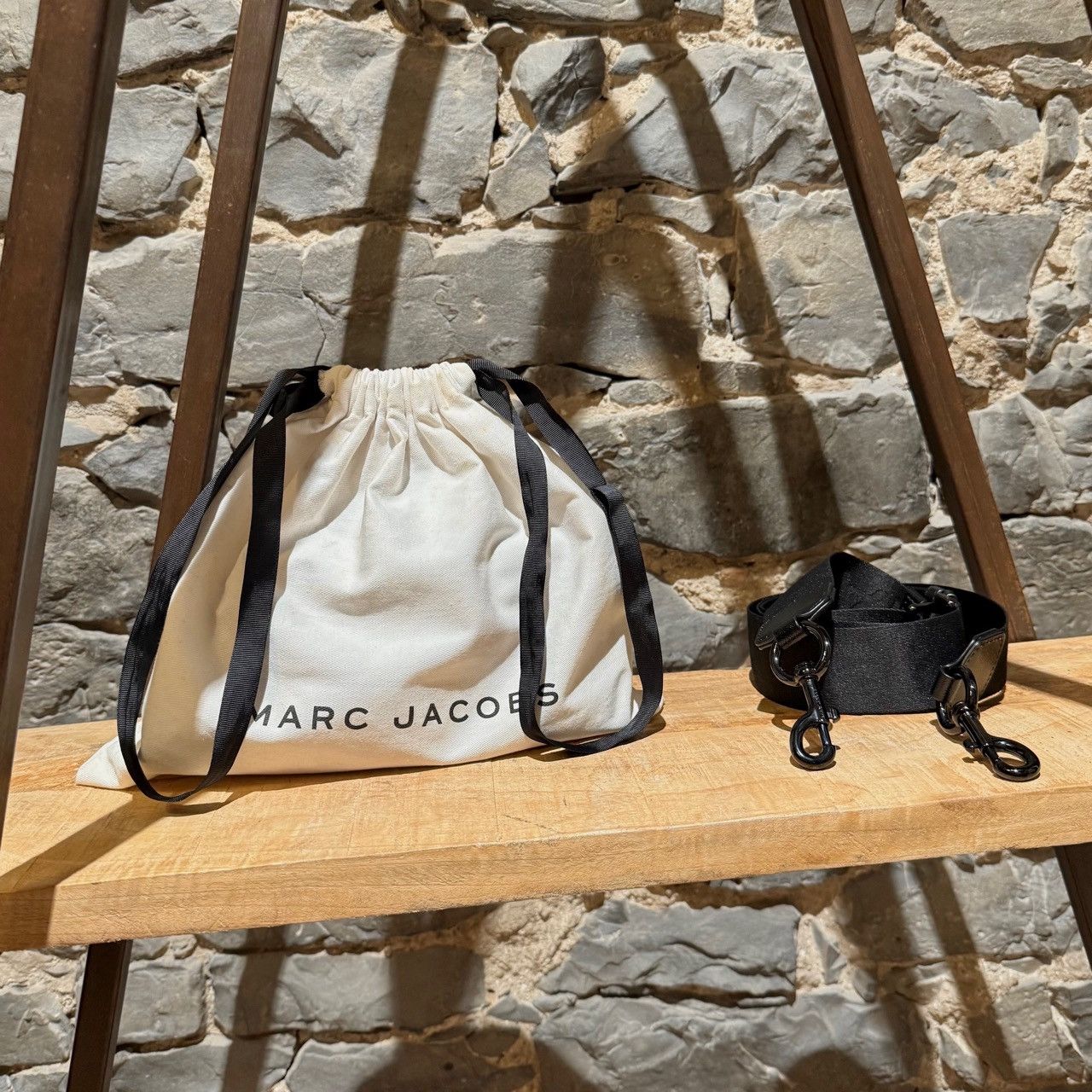 Marc Jacobs Marc Jacobs All Black Leather SnapShot Camera Bag Size ONE SIZE - 19 Thumbnail