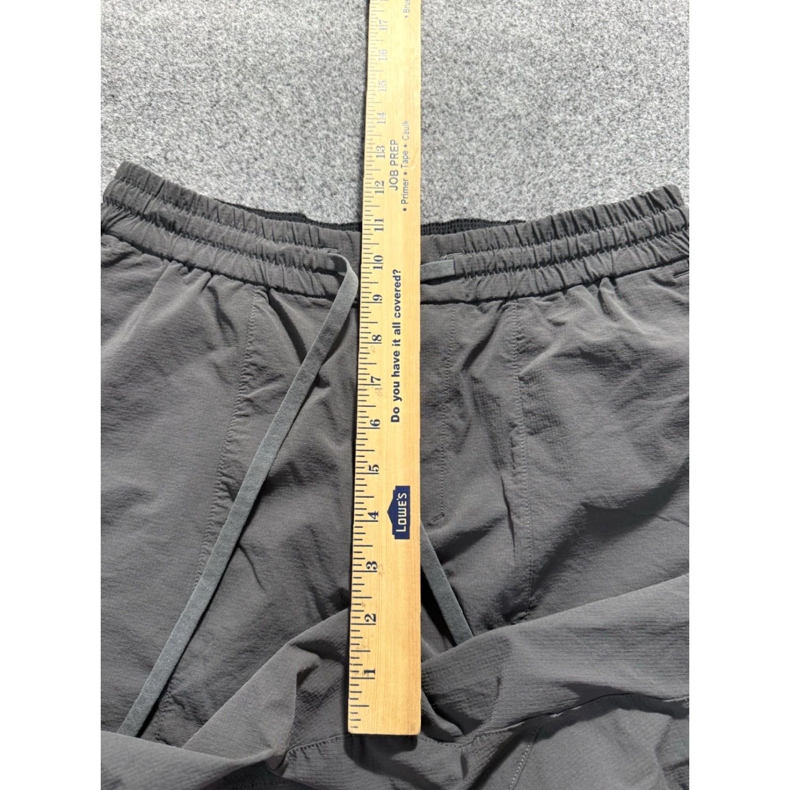 Lululemon Lululemon Shorts Men Athletic Gray 8.5” Inseam M Regular Drawstring Bowline Ripstop Stretch Gym Running Size US 31 - 7 Thumbnail