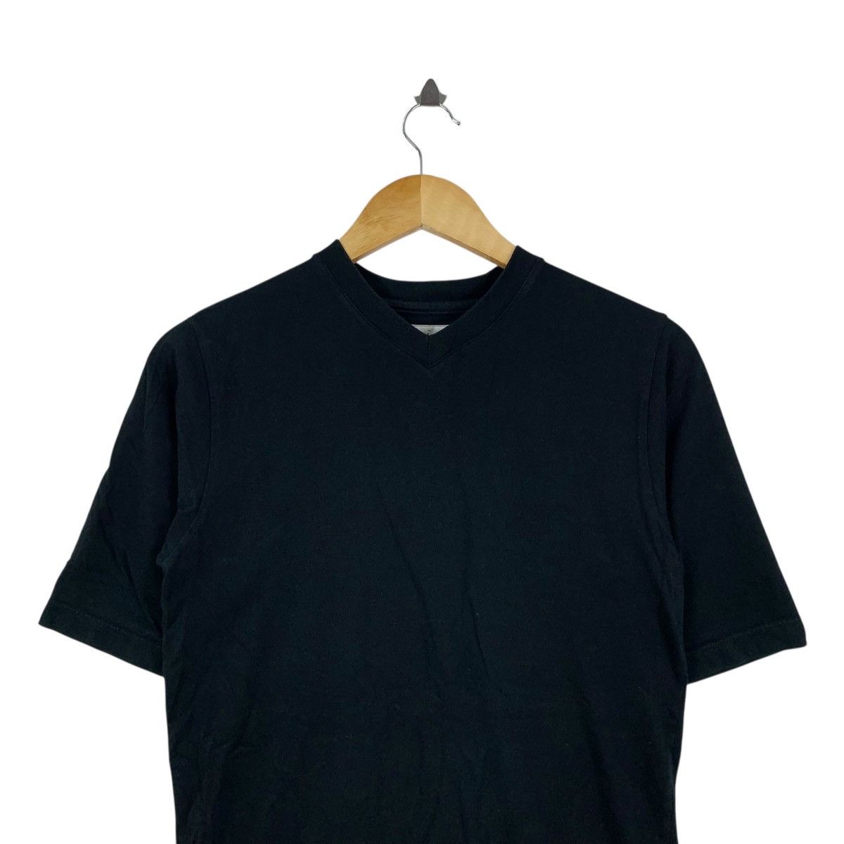 Vintage × agnes b. Vintage AGNES B Homme Paris Fashion Designer Plain V T-Shirt Size US S / EU 44-46 / 1 - 2 Thumbnail