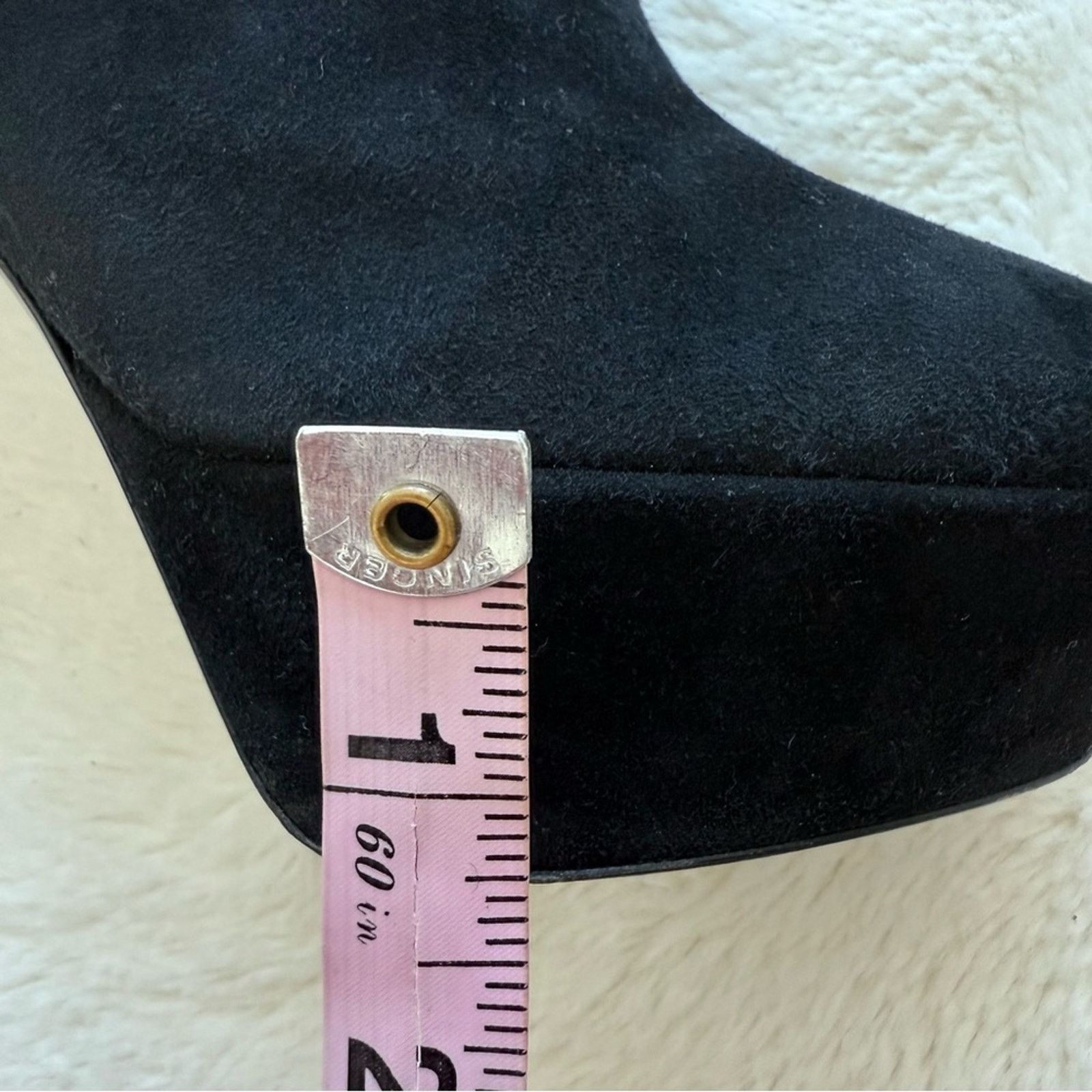 Sergio Rossi Sergio Rossi women suede boots size 38,5 EU Authentic Size US 8.5 / IT 38.5 - 7 Thumbnail