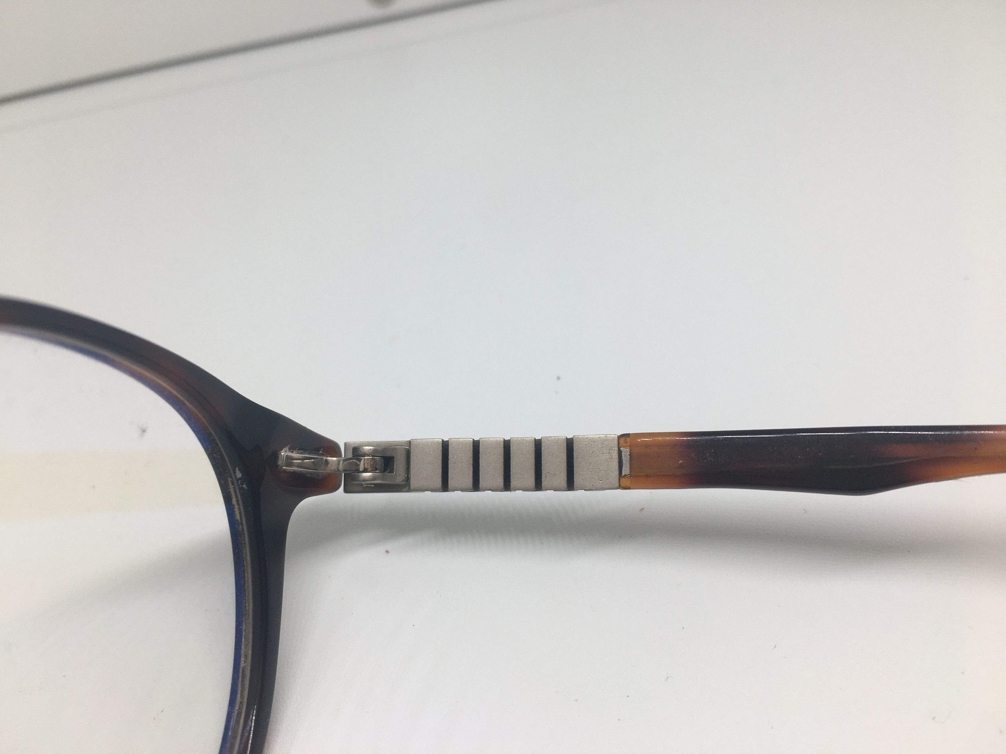 Other Protica Tortoise Keyhole Bridge Eyeglasses Frame Size ONE SIZE - 4 Thumbnail