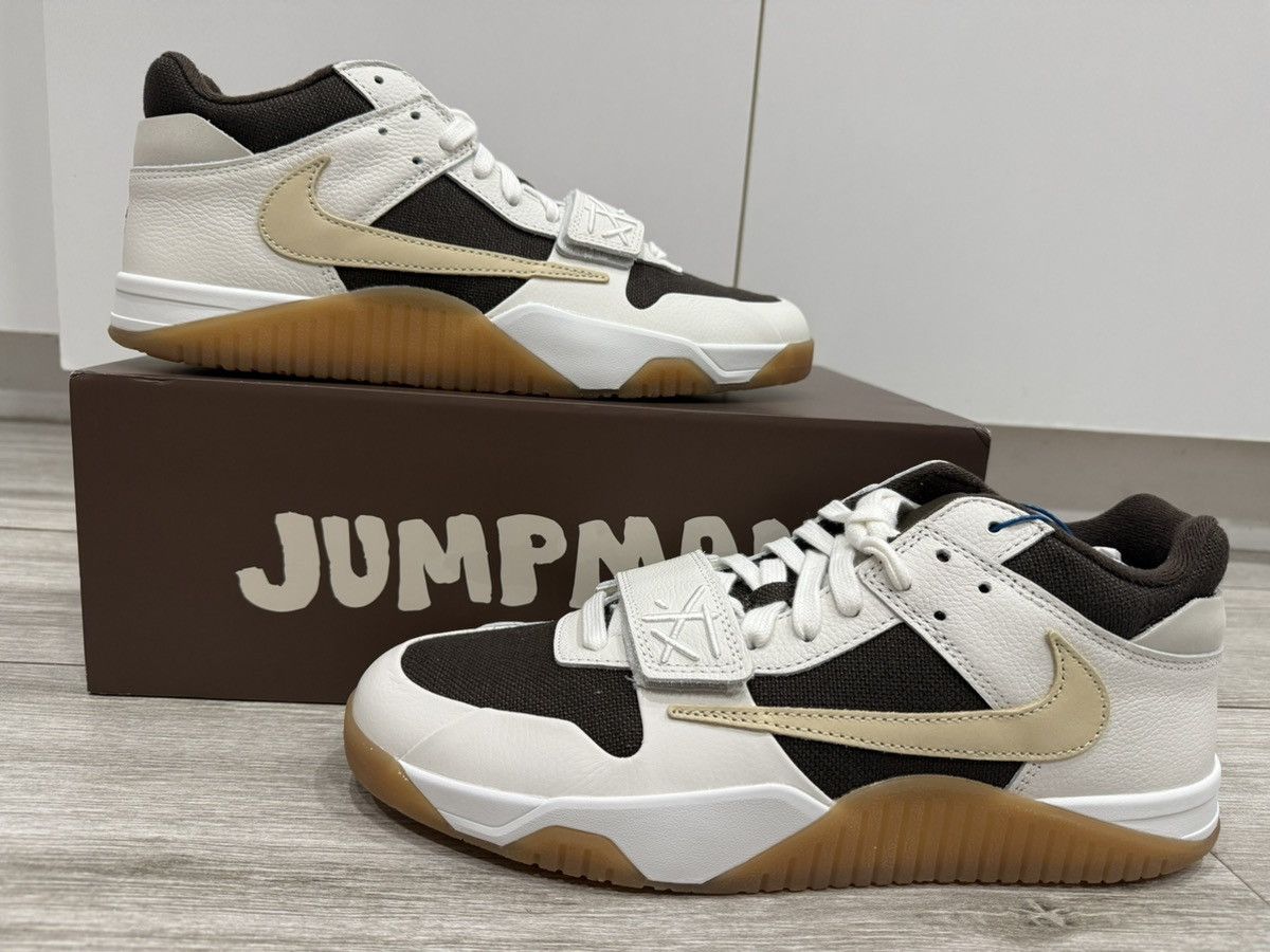 Jordan Brand × Travis Scott Travis Scott Jordan Jumpman Jack Sail Muslin Dark Mocha 12 Size US 12 / EU 45 - 1 Thumbnail