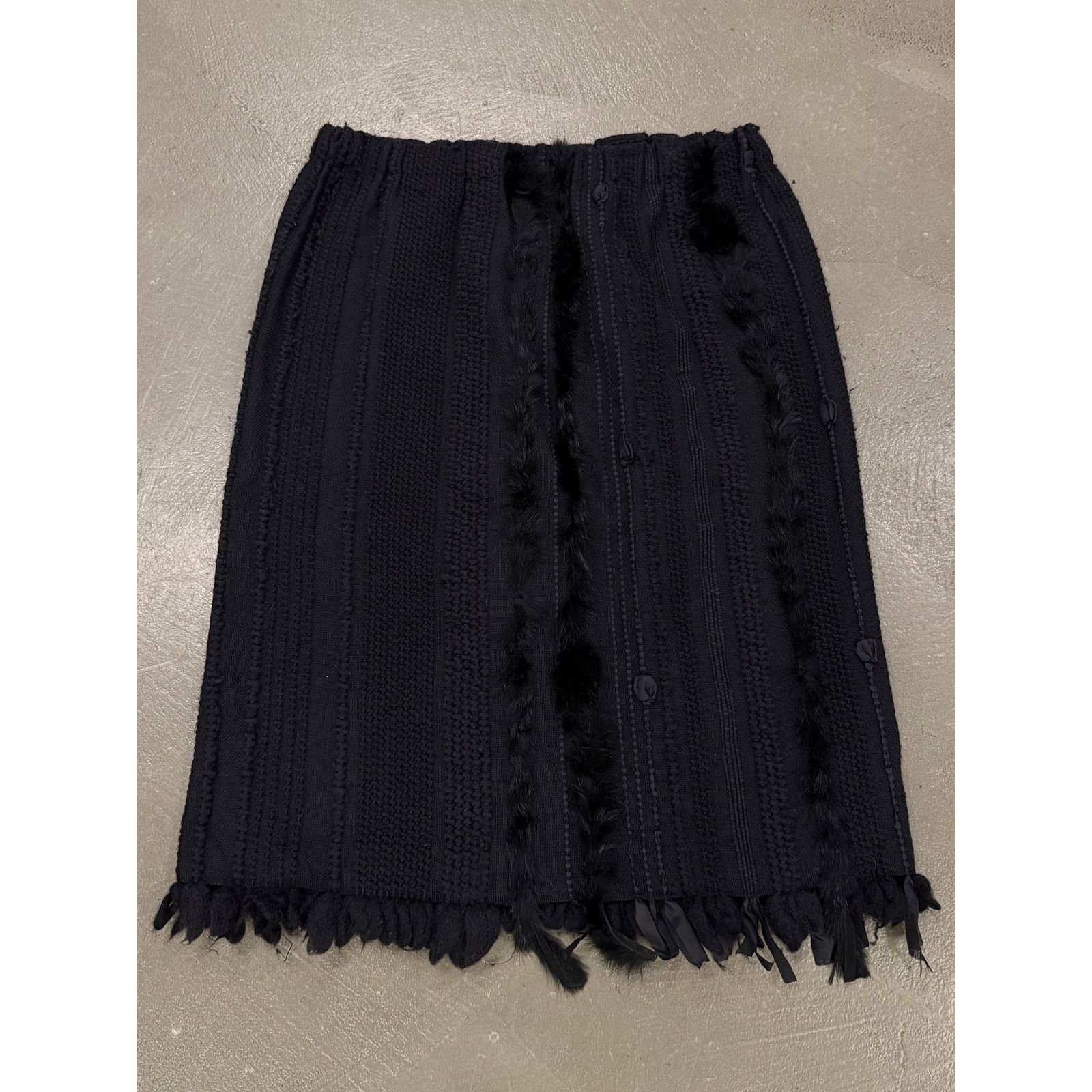 Gucci A/W2002 Gucci by Tom Ford runway fur skirt Size 29" - 1 Thumbnail