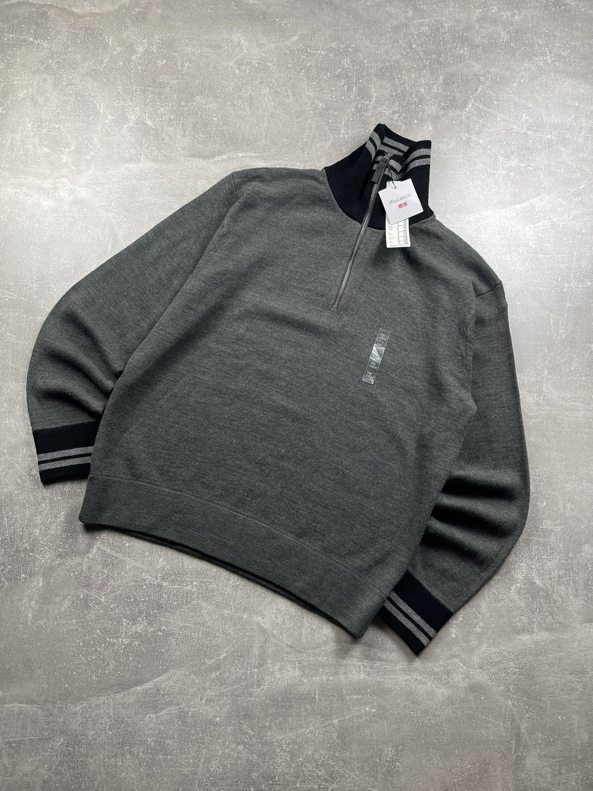 JW Anderson × Uniqlo Uniqlo x JW Anderson Half Zip Knit Sweater Gray Black Size US XL / EU 56 / 4 - 1 Thumbnail