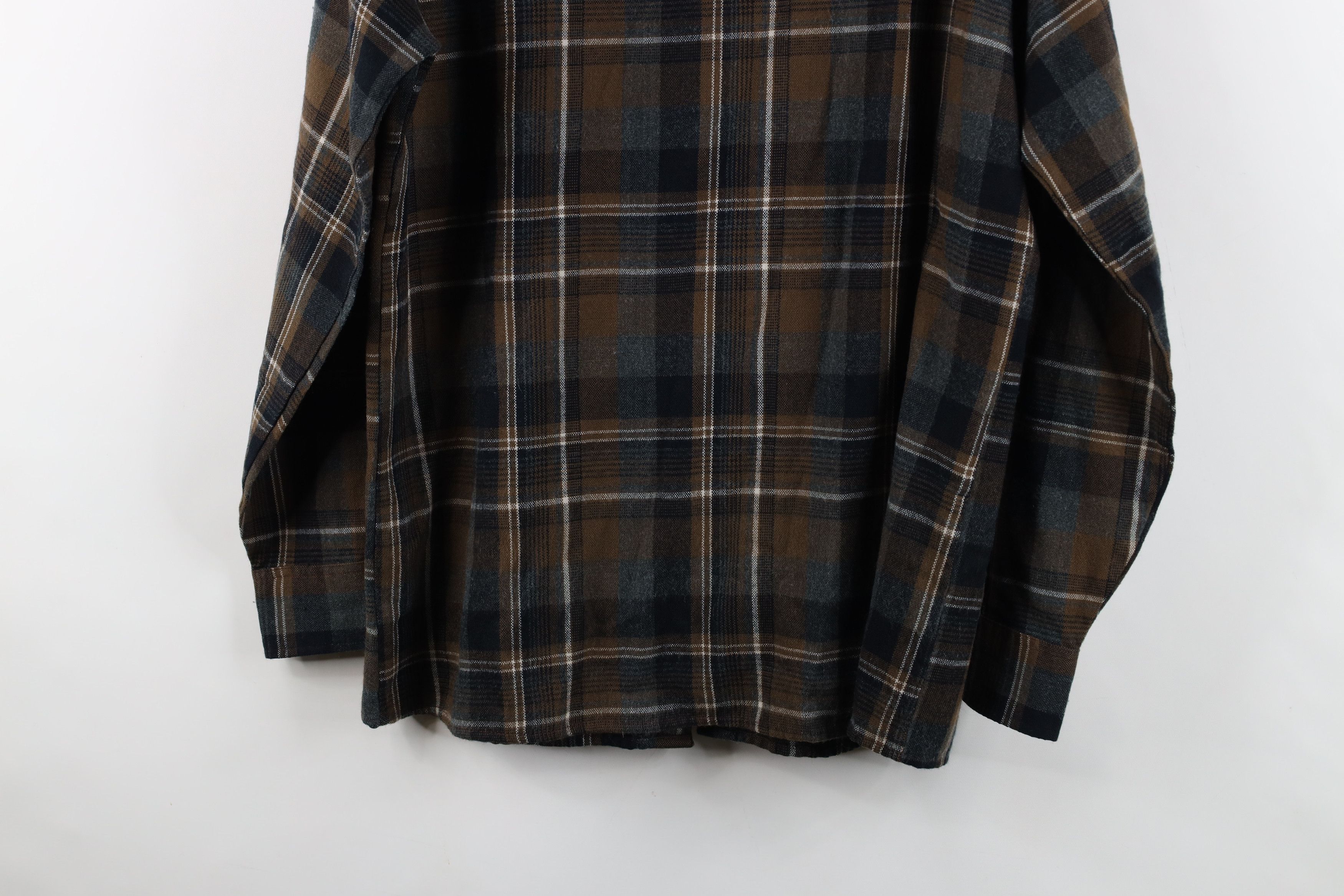 Vintage Vintage 90s Streetwear Pocket Collared Button Shirt Plaid Size US L / EU 52-54 / 3 - 11 Thumbnail