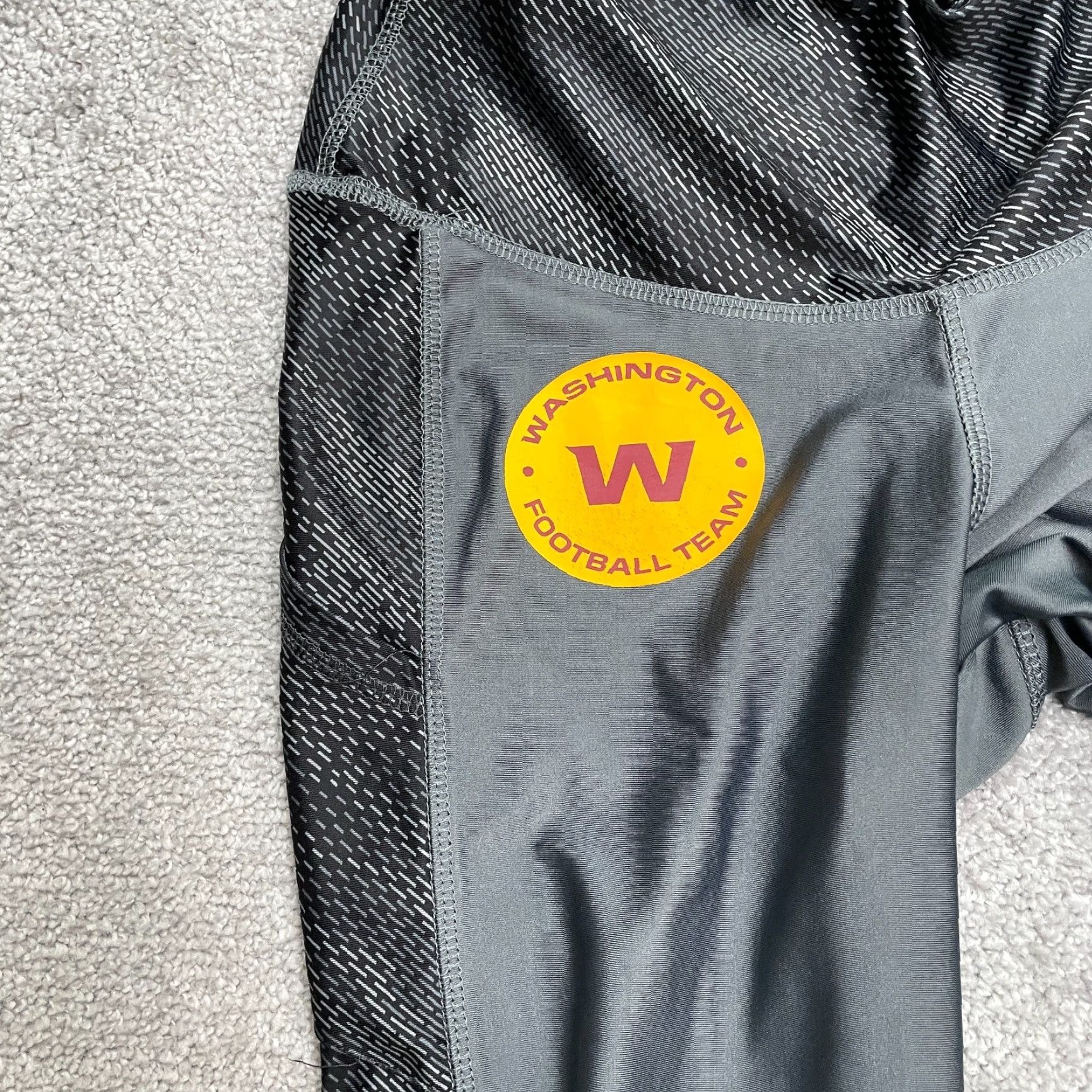 NFL NFL Team Apparel Compression Leggings Womens Medium Gray Washington Footballl Size 32" / US 10 / IT 46 - 4 Thumbnail