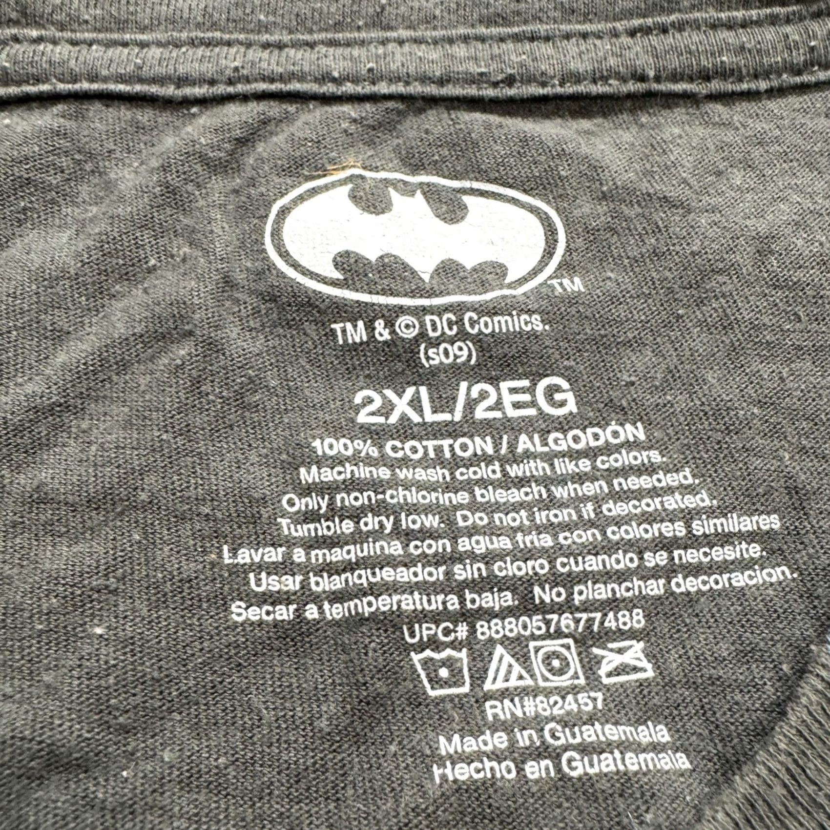 DC Comics VINTAGE Batman T-shirt Mens 2XL Gray Black AOP Y2K Grunge 90s Faded DC Comics Shirt Mens 2XL Gray Black AOP Grunge 90s DC Comics Size US XXL / EU 58 / 5 - 4 Thumbnail