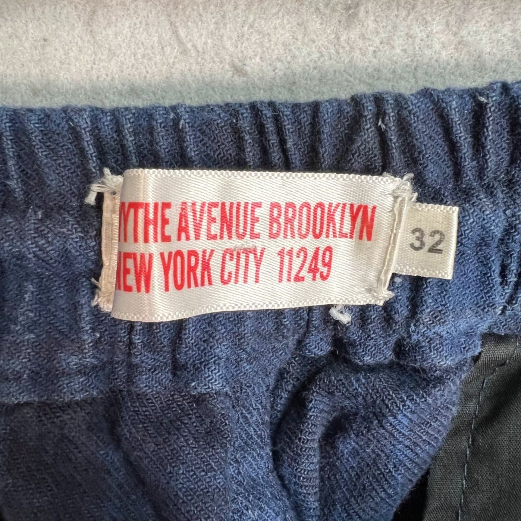 Vintage KINLOKF Blue Plaid Chino Pants Mens Size 32 Tapered Leg Elastic Waist Size US 32 / EU 48 - 3 Thumbnail