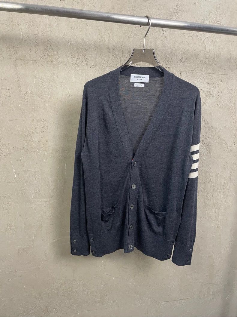 Thom Browne Thom Browne Size 36 Dark gray four-striped wool knitted ca Size US M / EU 48-50 / 2 - 1 Thumbnail
