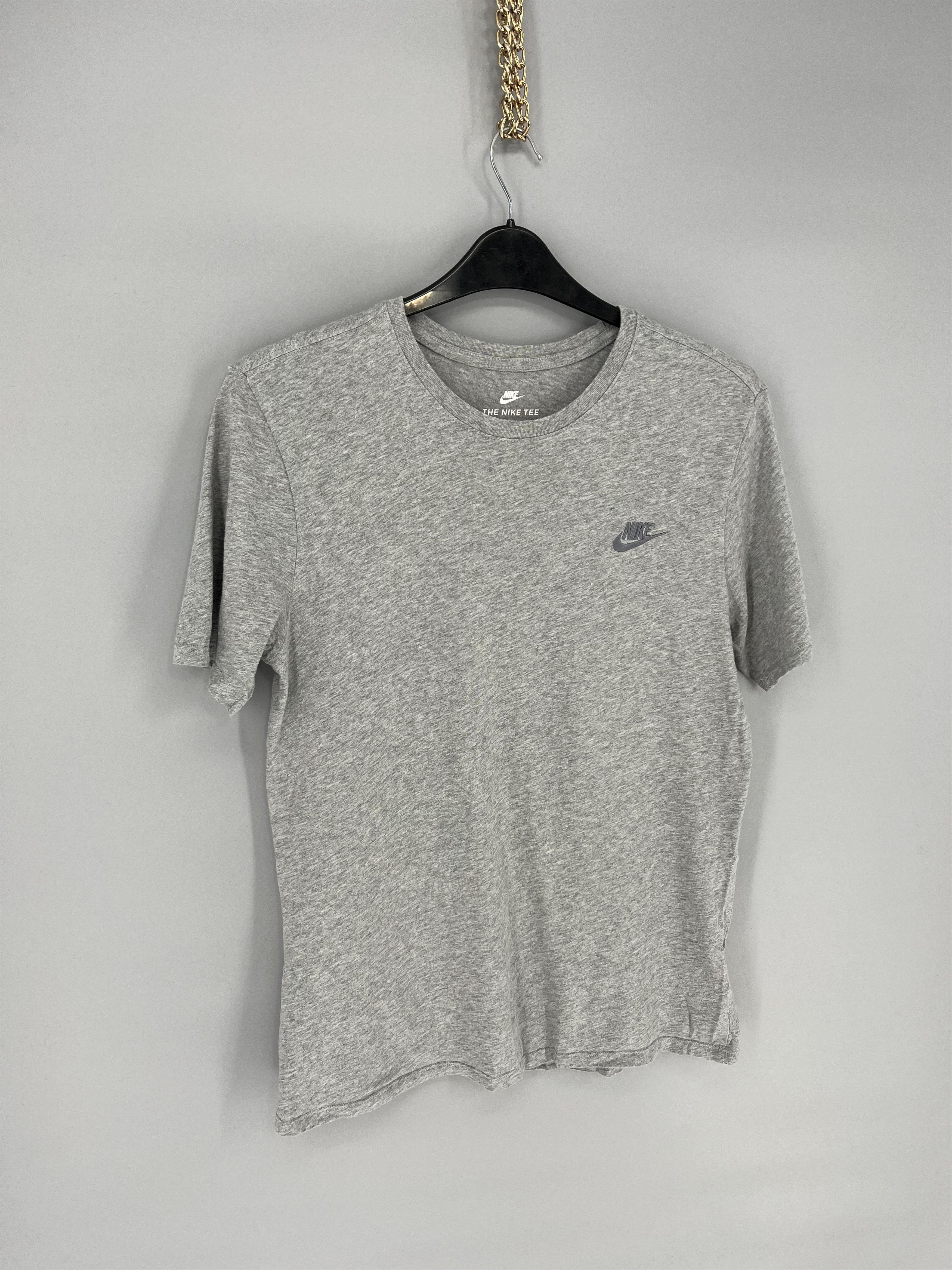 Nike Vintage 90s Nike Tee Streetwear Centre Swoosh Y2K Style Size US M / EU 48-50 / 2 - 2 Thumbnail