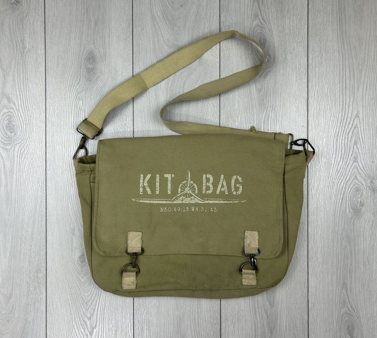 Vintage Kit Bag Vintage military Shoulder bag Size ONE SIZE - 1 Thumbnail