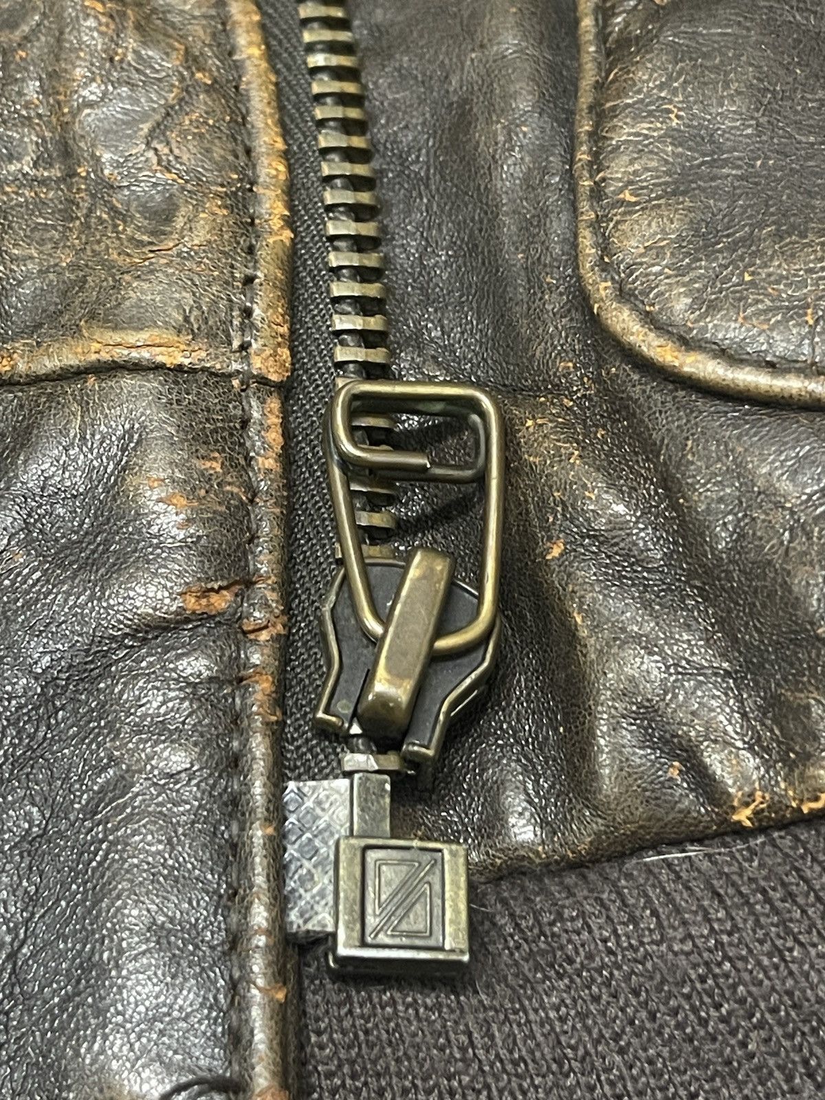Avirex ‼️LASTDROP‼️Vintage Avirex A2 Military Cowhide Leather Jacket Size US M / EU 48-50 / 2 - 15 Thumbnail