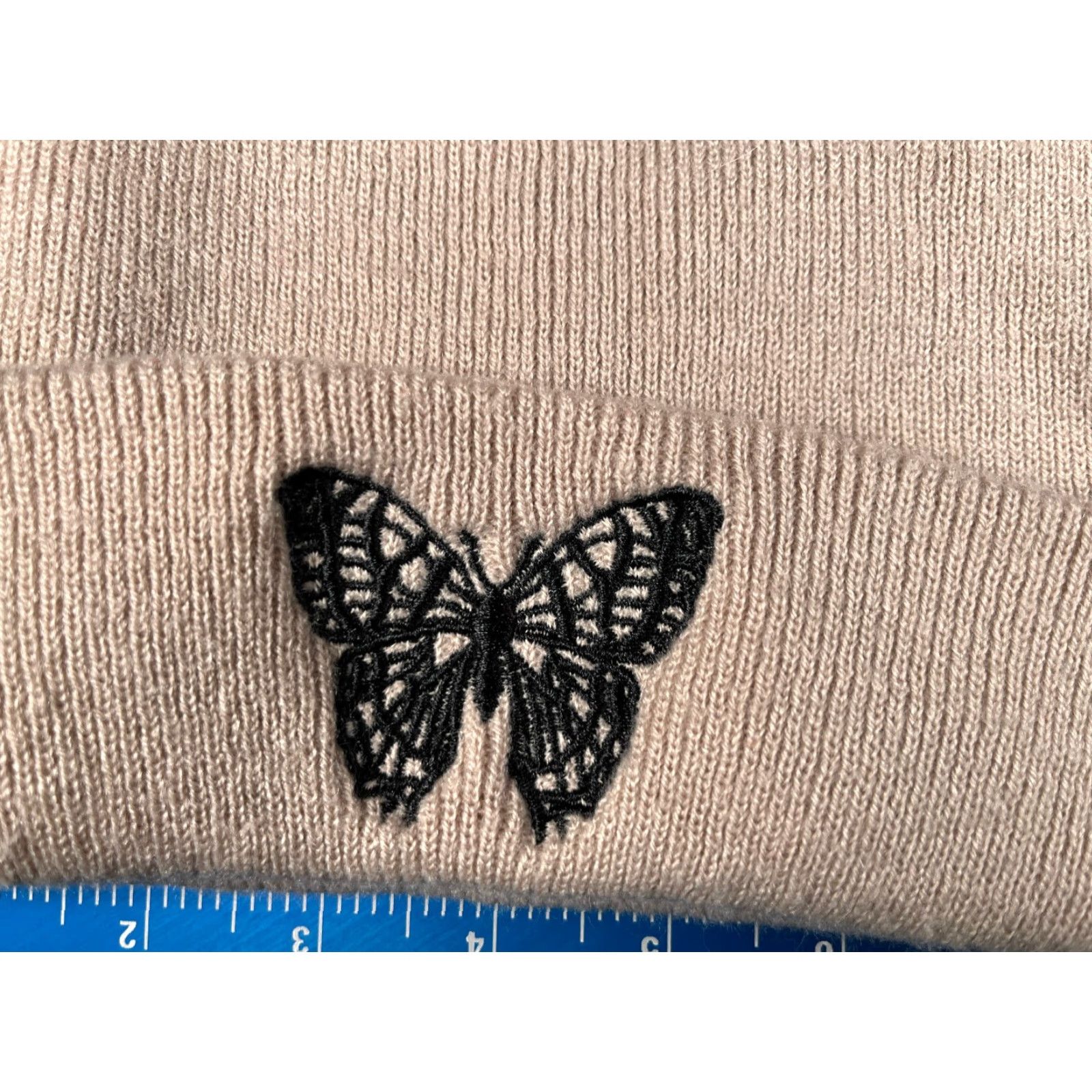 Vintage Beige Knit Beanie Women's One Size Lightweight Embroidered Outdoor Ski Hat Size ONE SIZE - 2 Thumbnail