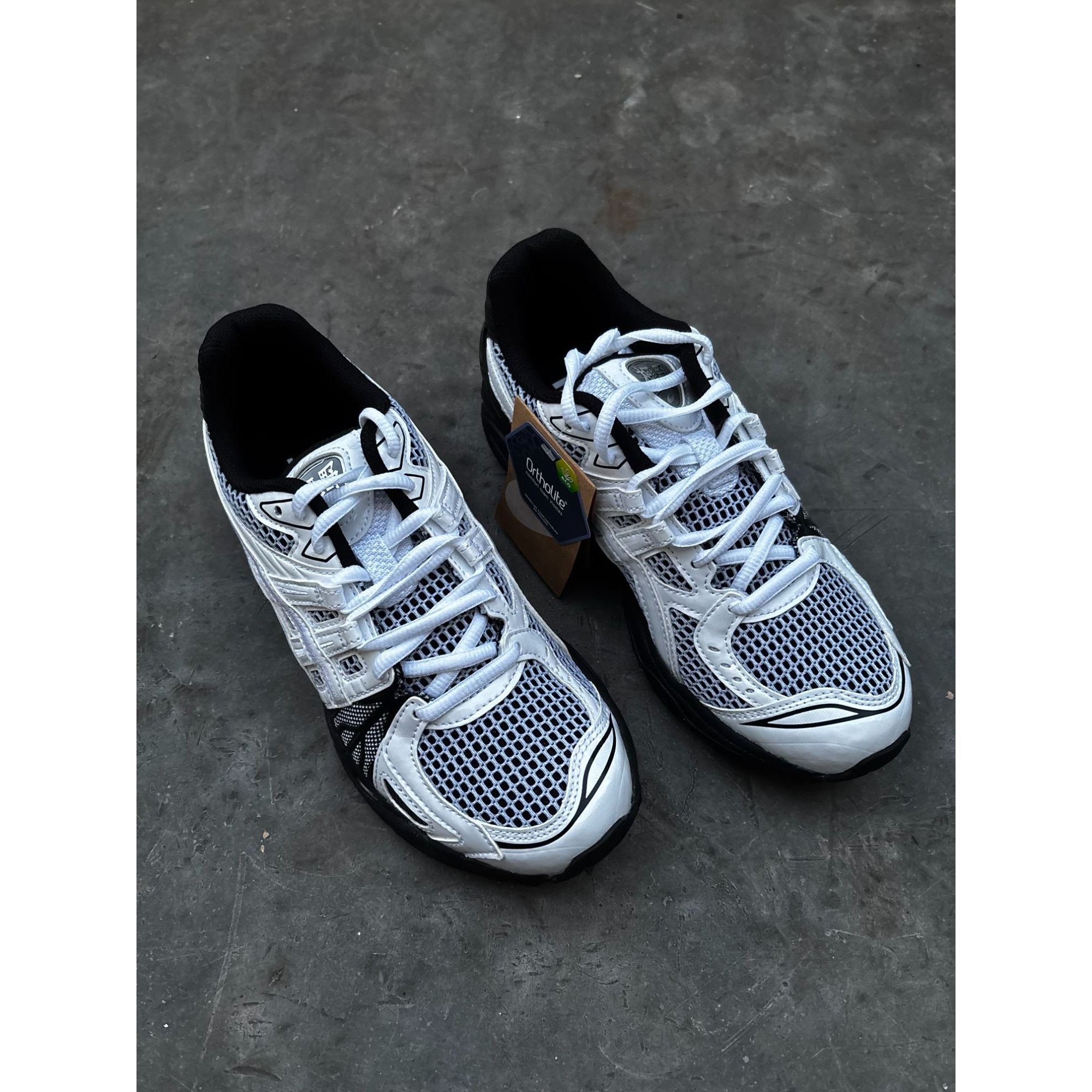 Asics GmbH X ASICS Gel-Kayano White/Black Size 39.5 Brand New With Size US 6.5 / EU 39-40 - 2 Thumbnail