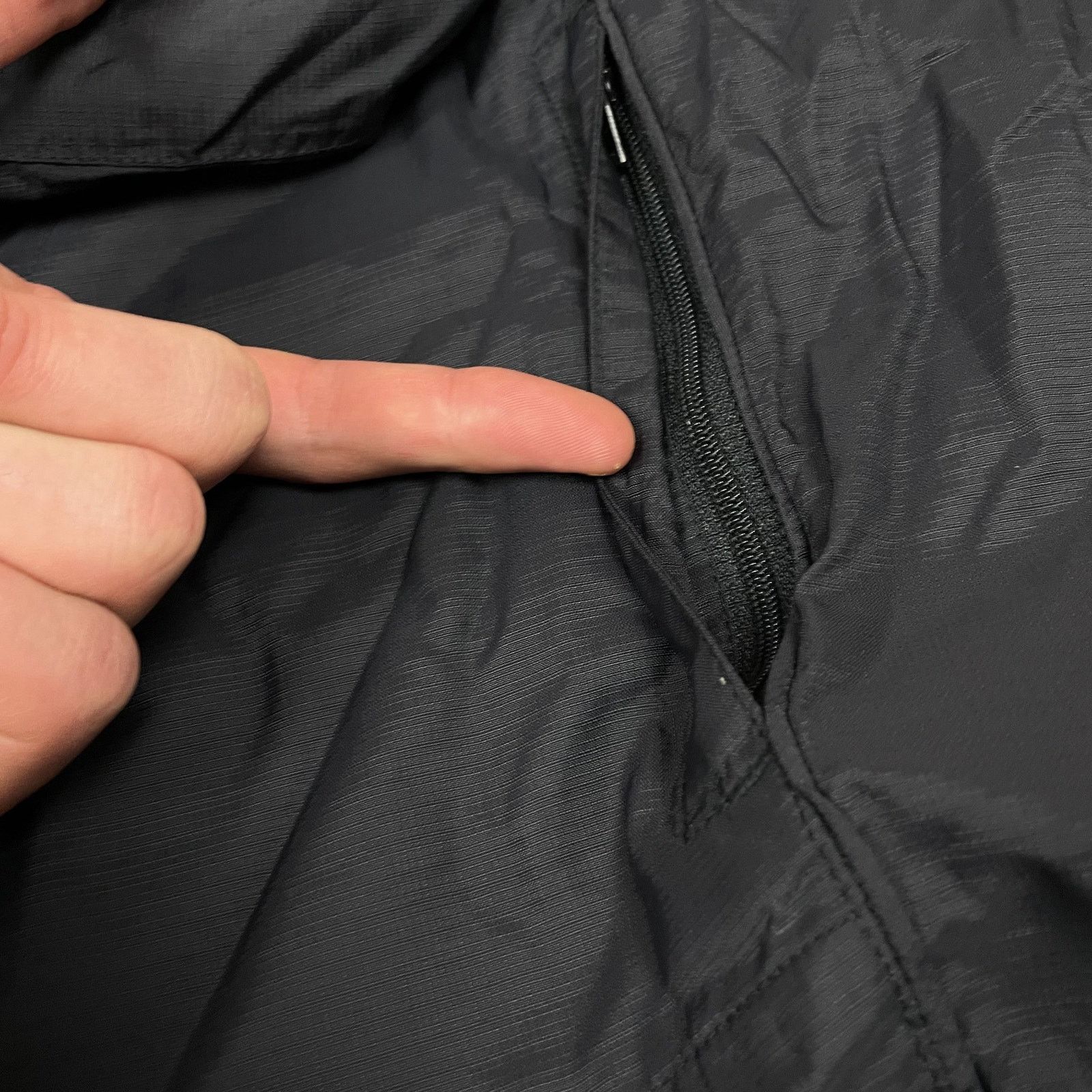 Nike × Vintage Nike Men's Black Long Sleeve Full Zip Windbreaker Jacket M Size US M / EU 48-50 / 2 - 3 Thumbnail