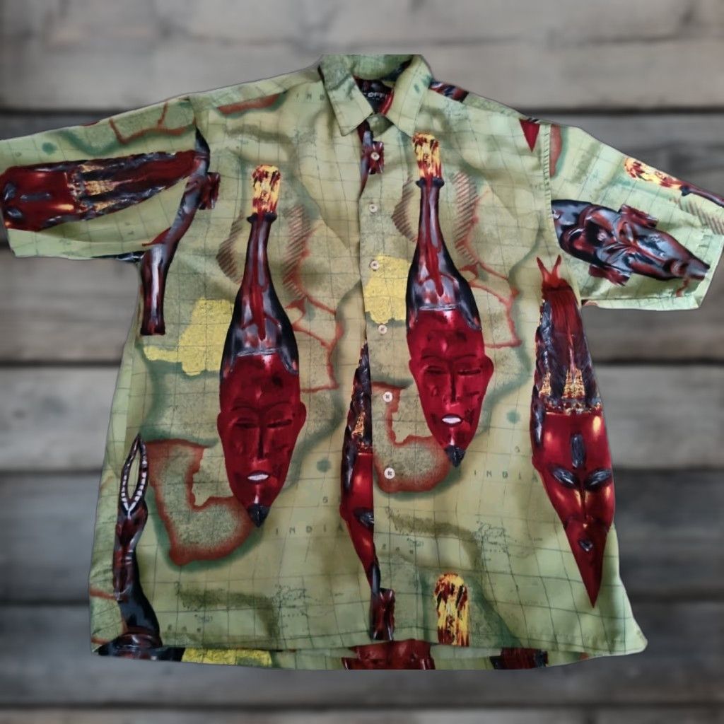 Vintage Box Office Islands Hawaiian Shirt Men Oversize S Green Red World Map Tribal Mask Shirt Size US S / EU 44-46 / 1 - 1 Thumbnail
